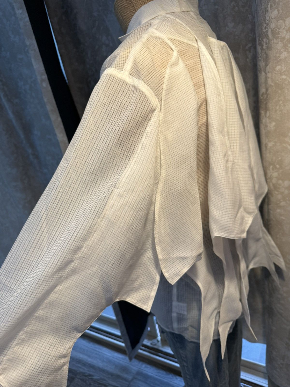 Other Size L - Sheer White Shark Fin Jacket Size US L / EU 52-54 / 3 - 9 Thumbnail