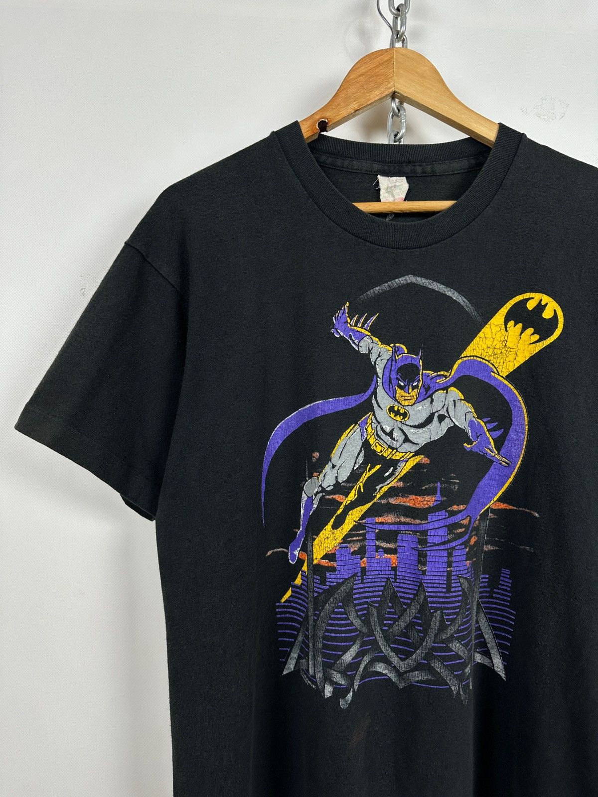 DC Comics 1989 Vintage Batman DC Comics Graphic Single Stitch T-Shirt Size US L / EU 52-54 / 3 - 5 Thumbnail