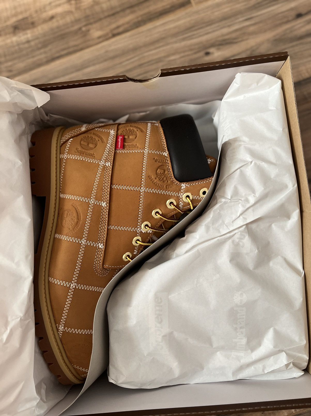 Supreme × Timberland Supreme Patchwork Timberland 6” Premium Waterproof Boot Size US 11 / EU 44 - 24 Thumbnail