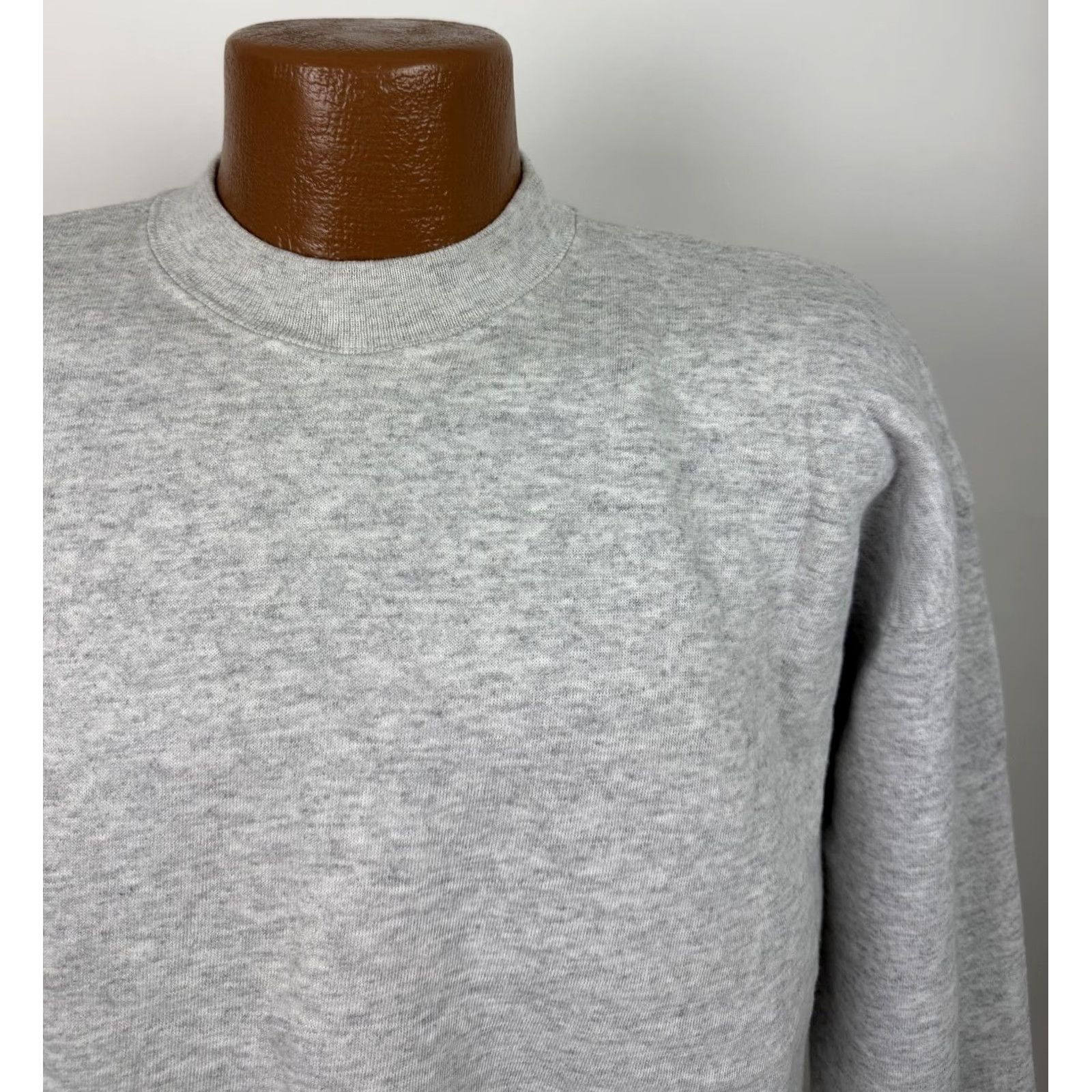Hanes VINTAGE Hanes Sweatshirt Adult XL Gray Heather Crew Neck Pullover, Regular Fit, Cotton Blend, 90s Dad Funny, Workwear, Vintage Men’s Size US XL / EU 56 / 4 - 5 Thumbnail