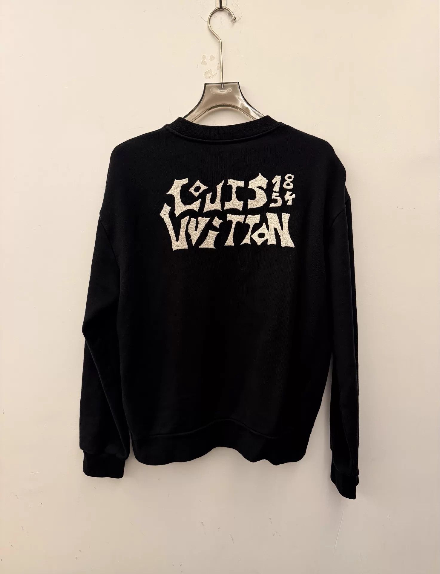 Louis Vuitton LOUIS VUITTON SS23 Owl Patch Logo Crew Men's Black Size US L / EU 52-54 / 3 - 3 Thumbnail
