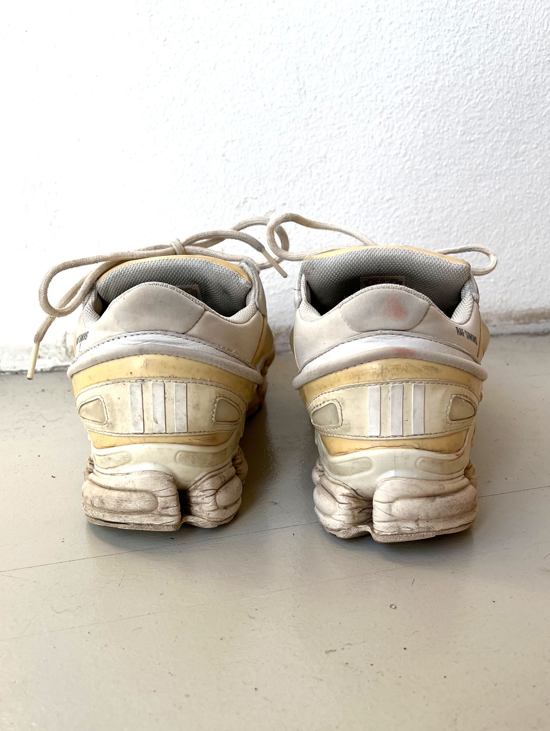 Adidas × Raf Simons Ozweego Bunny Cream Size US 11 / EU 44 - 5 Thumbnail
