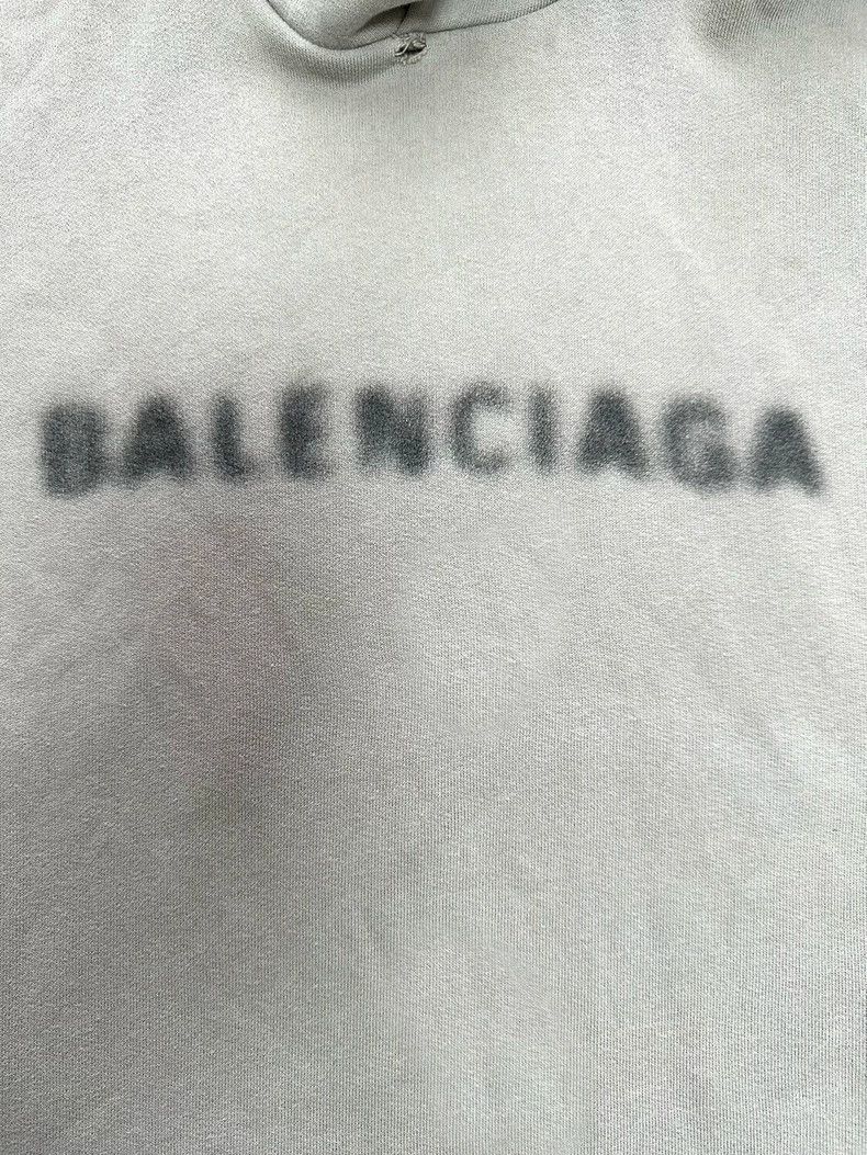 Balenciaga Balenciaga Blurred logo lettering wash-away hooded sweatsh Size US XS / EU 42 / 0 - 4 Thumbnail
