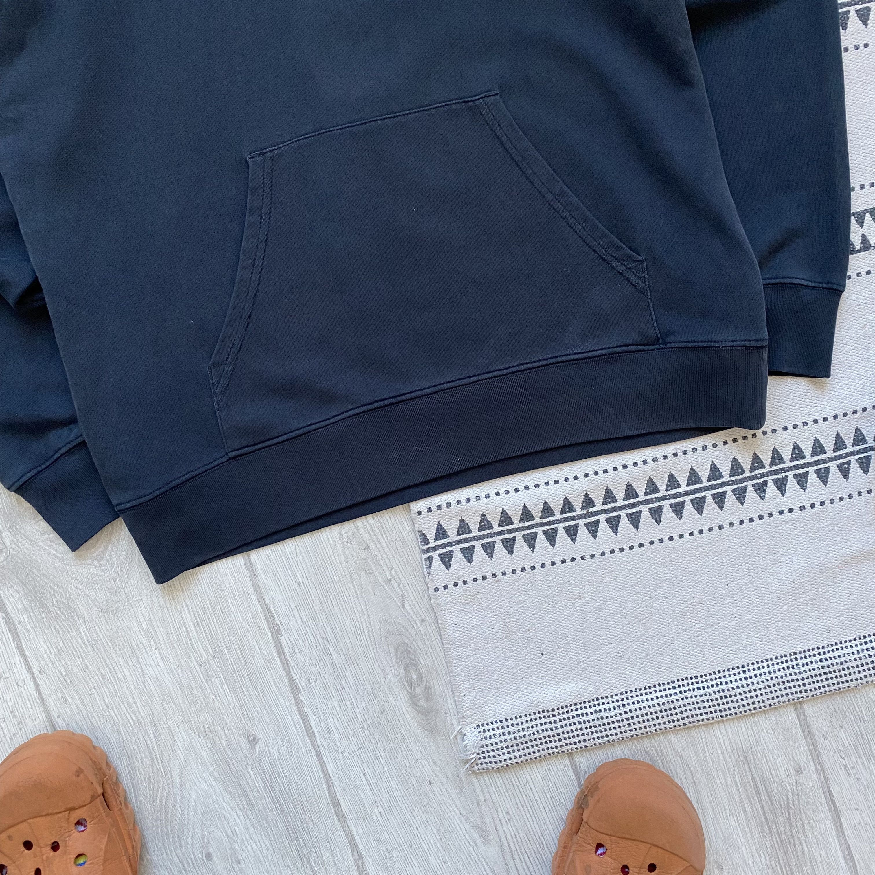 Carhartt Wip Distressed Carhartt Hoodie Vintage centr logo Size US M / EU 48-50 / 2 - 2 Thumbnail