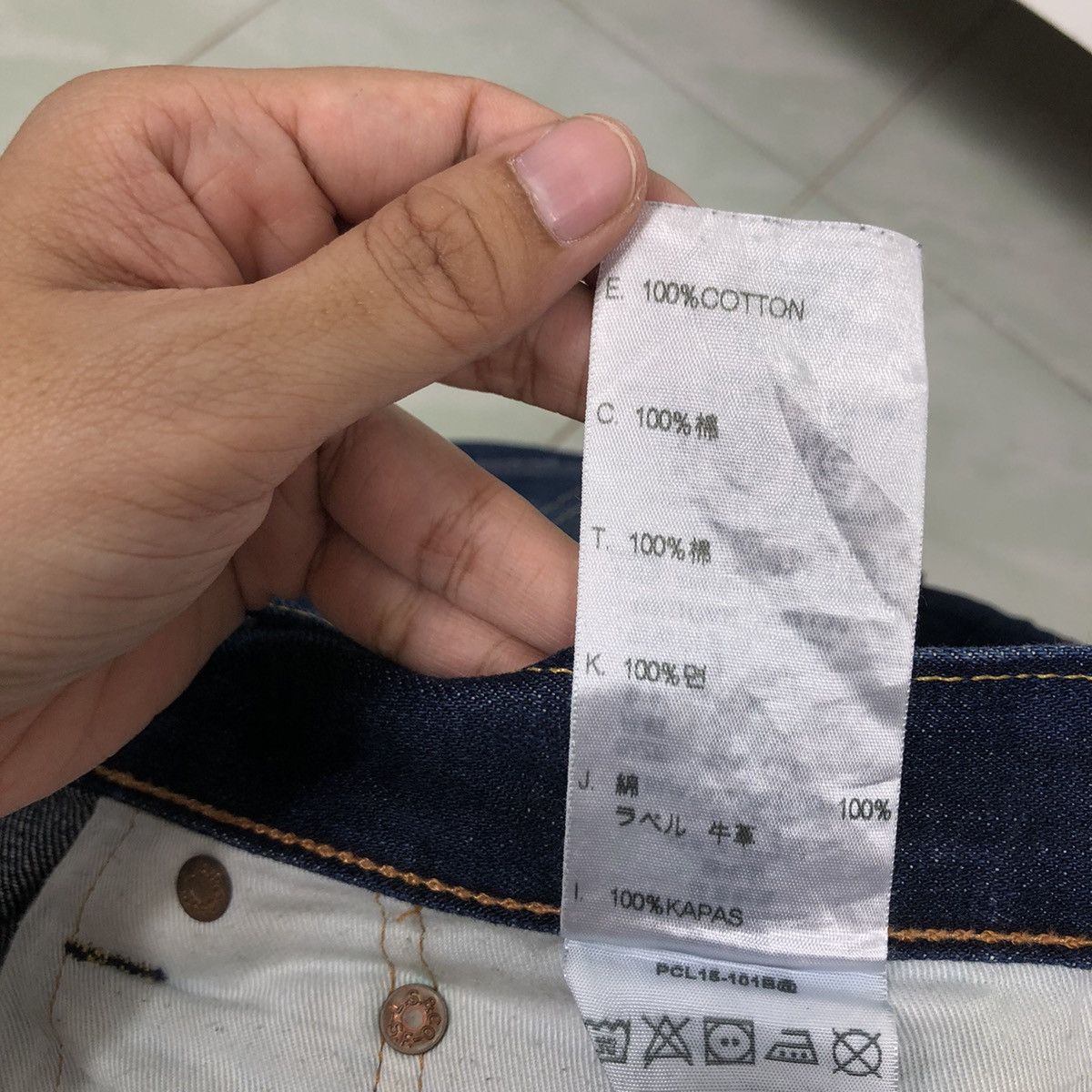 Levi's 🔥RARE 90’s VINTAGE LEVI’S DENIM JEANS STRAIGHT CUT Size US 36 / EU 52 - 16 Thumbnail