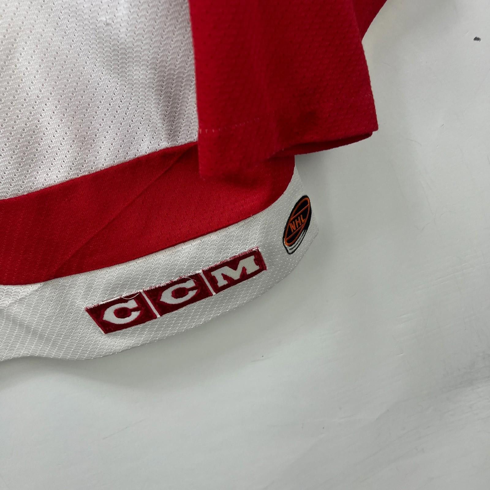 Ccm Vintage CCM Detroit Red Wings NHL Boys Jersey Youth L XL Size ONE SIZE - 7 Thumbnail