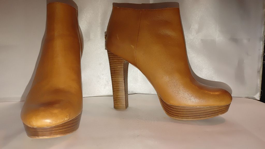 Michael Kors Michael Kors Lesley Leather Platform Ankle Boots Size 10M Size US 10 / IT 40 - 6 Thumbnail
