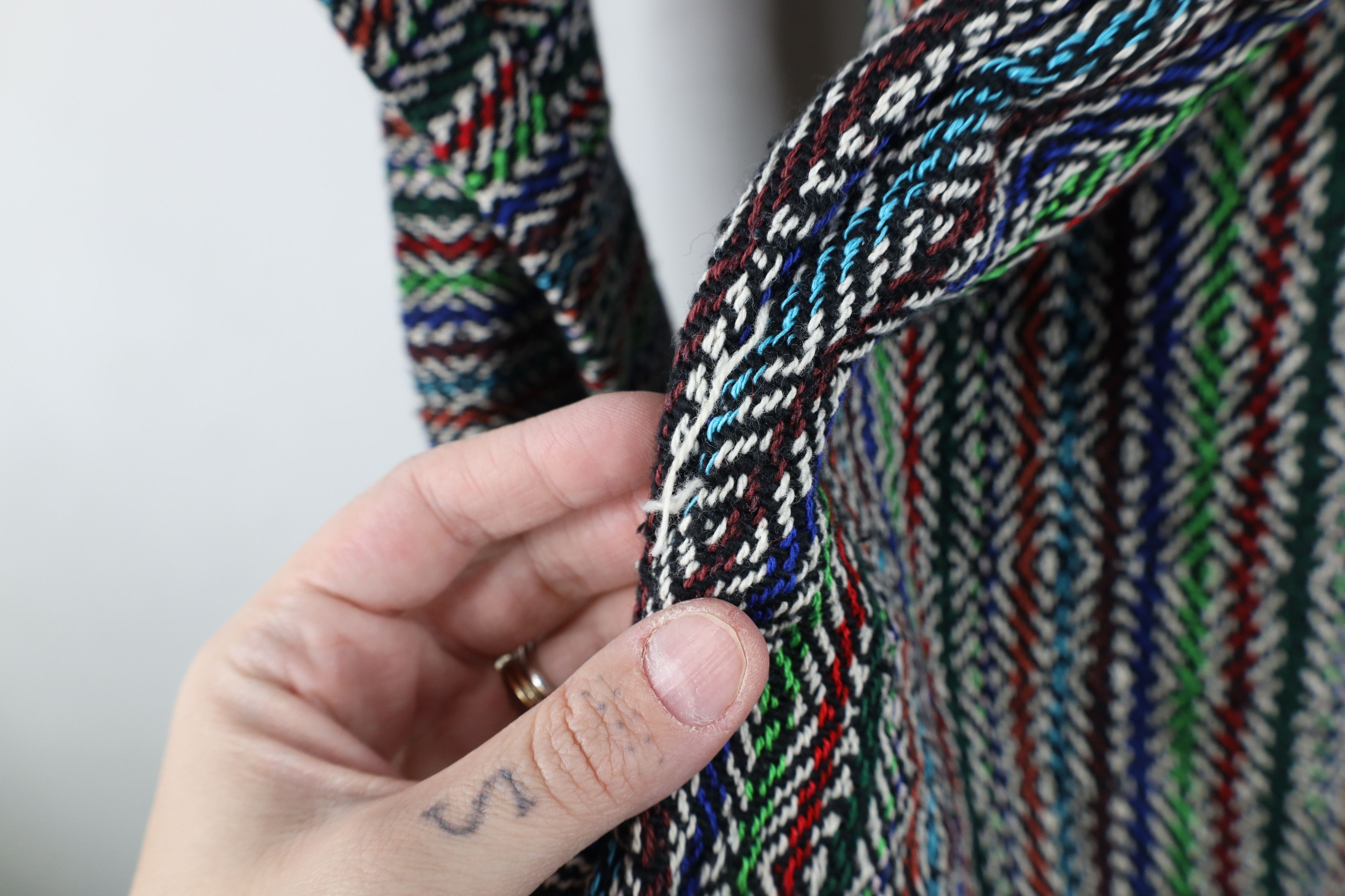 Vintage Vintage Y2K Streetwear Rainbow Striped Knit Drug Rug Hoodie Size US M / EU 48-50 / 2 - 11 Thumbnail