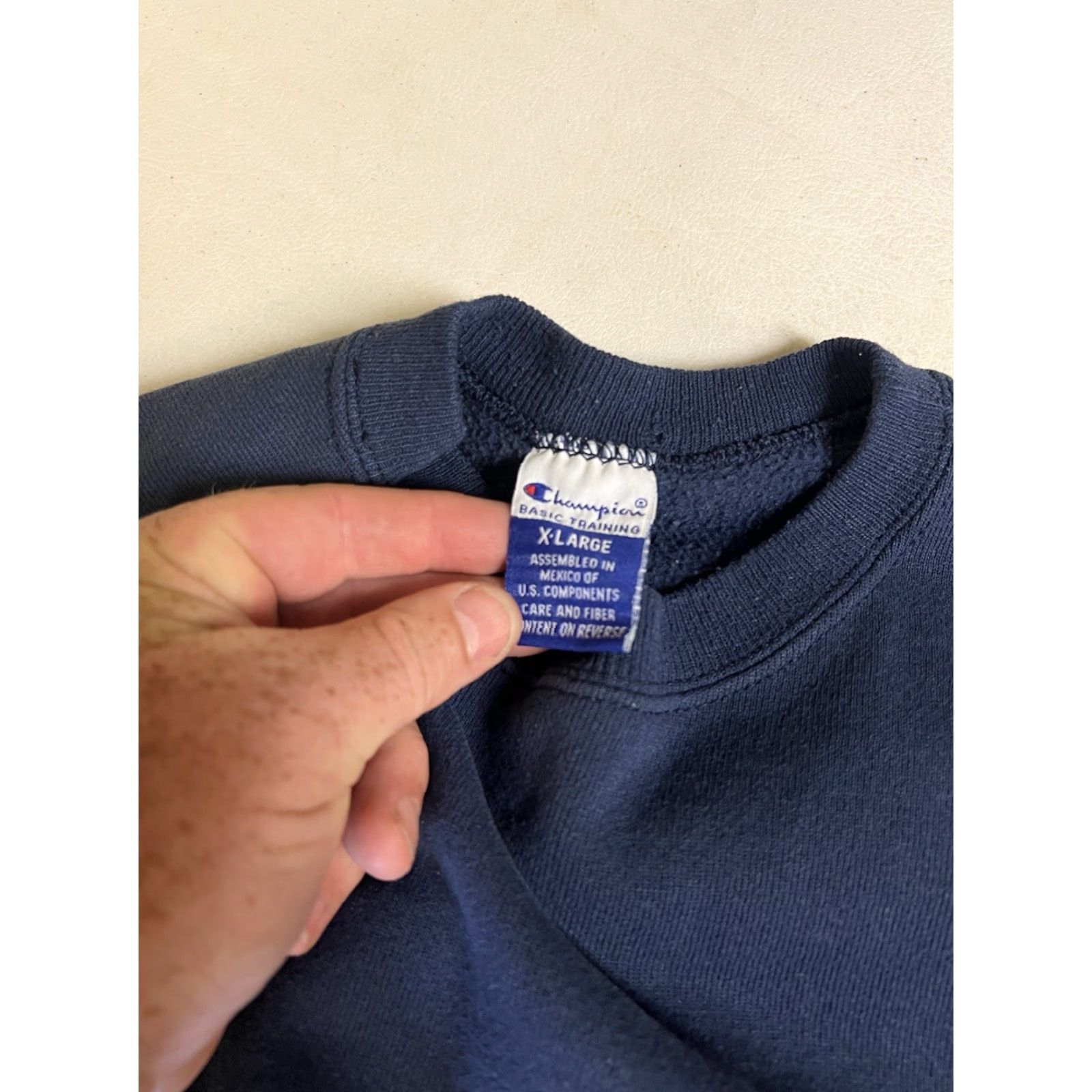 Champion VINTAGE Champion Sweatshirt Men XL Crew Neck Blue 90s Retro Solid Long Sleeve Cotton Blend All Seasons Pullover Logo Basic Training Size US XL / EU 56 / 4 - 5 Thumbnail
