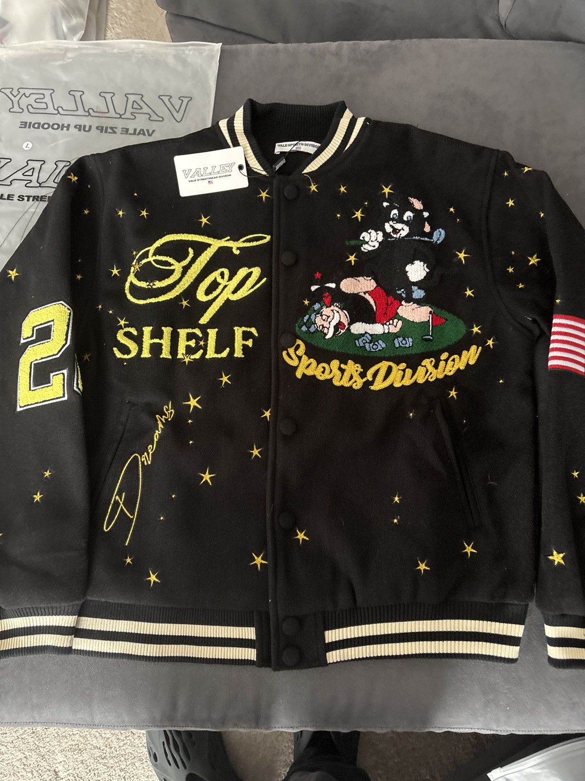 Vale Vale black golf varsity jacket valley Size US L / EU 52-54 / 3 - 1 Thumbnail