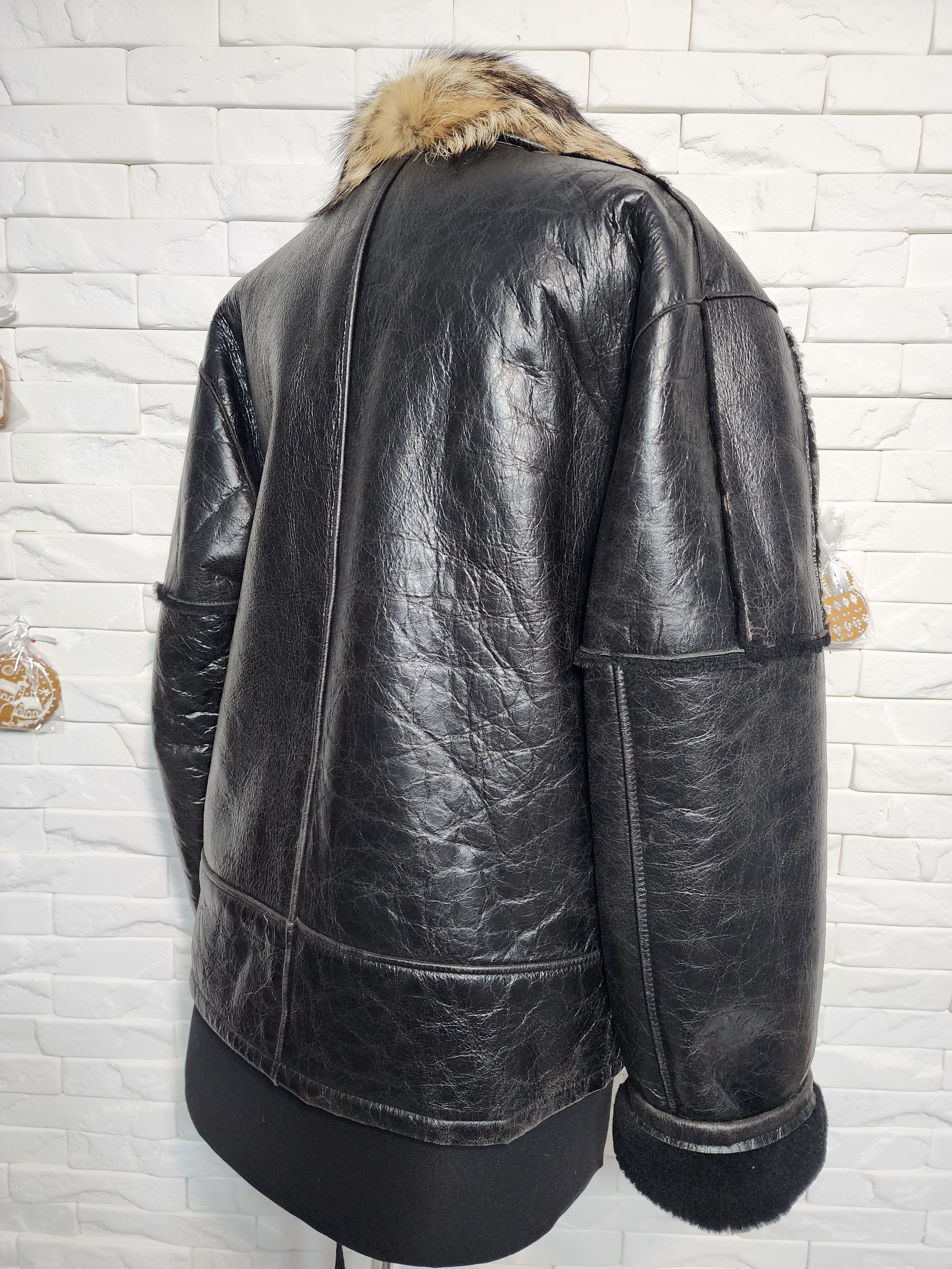 Furla Men's Black Leather Fur Jacket: Genuine Fur, Metal Zipper Size US L / EU 52-54 / 3 - 6 Thumbnail
