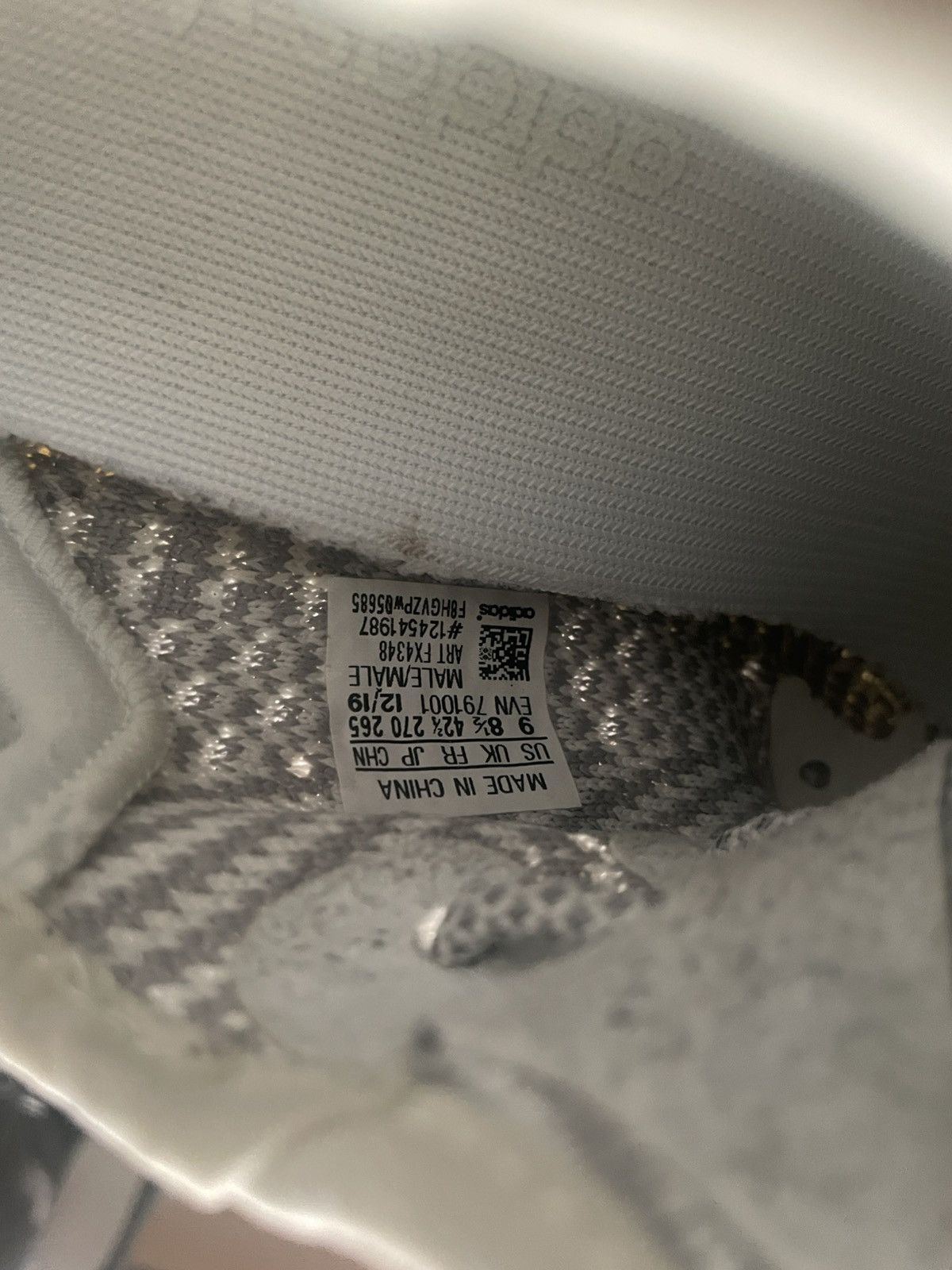 Yeezy Yeezy 350 V3 Static Size US 9 / EU 42 - 5 Thumbnail