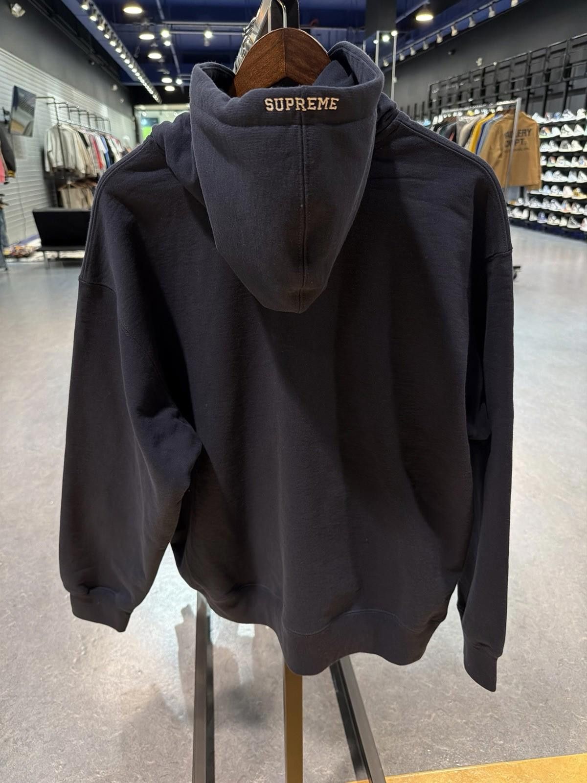 Supreme Supreme S Logo Zip Up Hooded Sweatshirt Navy Blue Size (L) Size US L / EU 52-54 / 3 - 4 Thumbnail