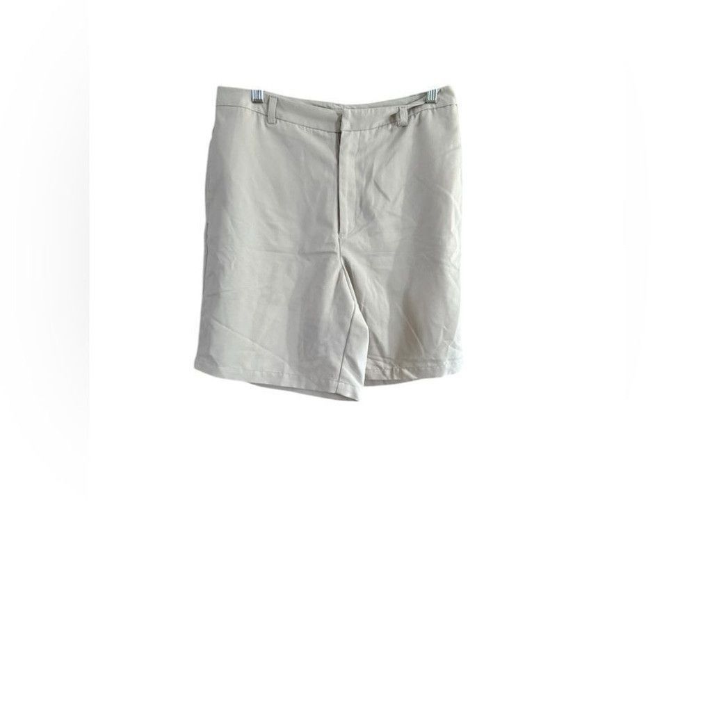 Geoffrey Beene Geoffrey Beene size 10 cream color shorts Size 32" / US 10 / IT 46 - 6 Thumbnail