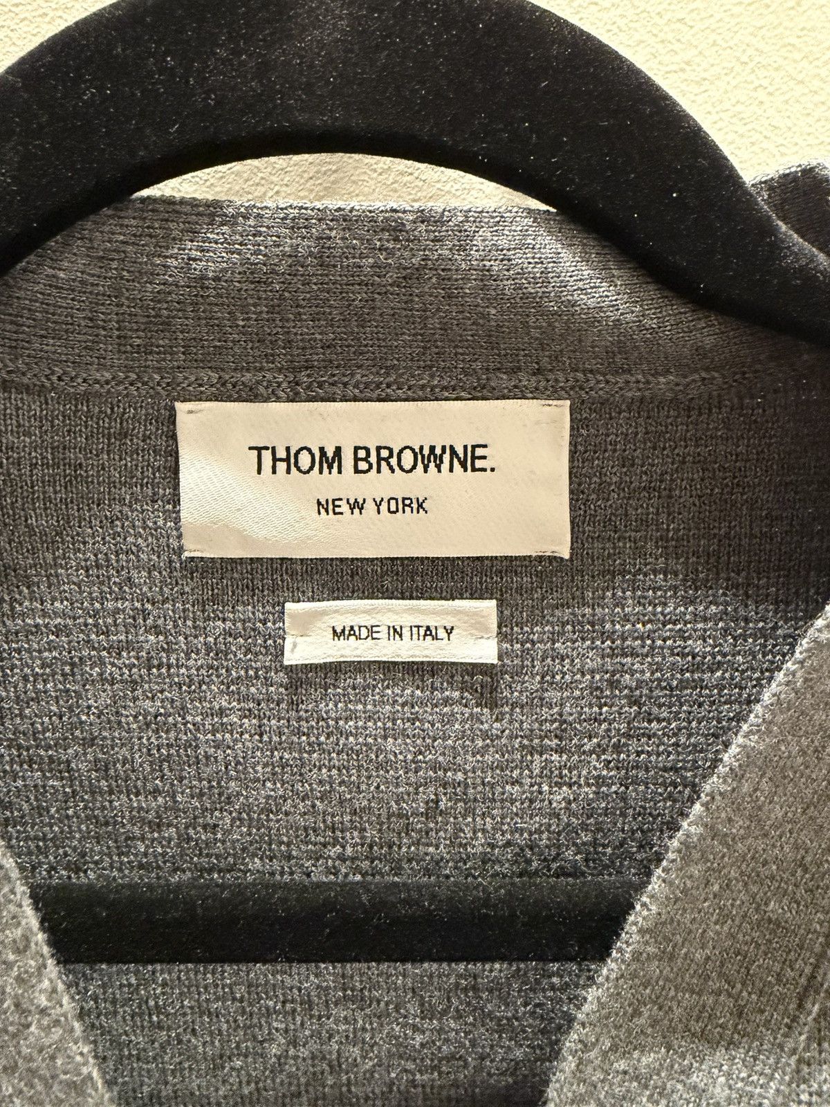 Thom Browne Thom Browne Wool 4-Bar V-Neck Cardigan Size XS / US 0-2 / IT 36-38 - 4 Thumbnail