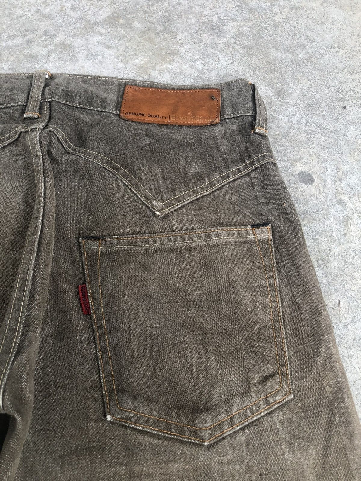 Who Decides War Edwin Flared Jeans Mudwash Distressed Jeans Size US 30 / EU 46 - 16 Thumbnail