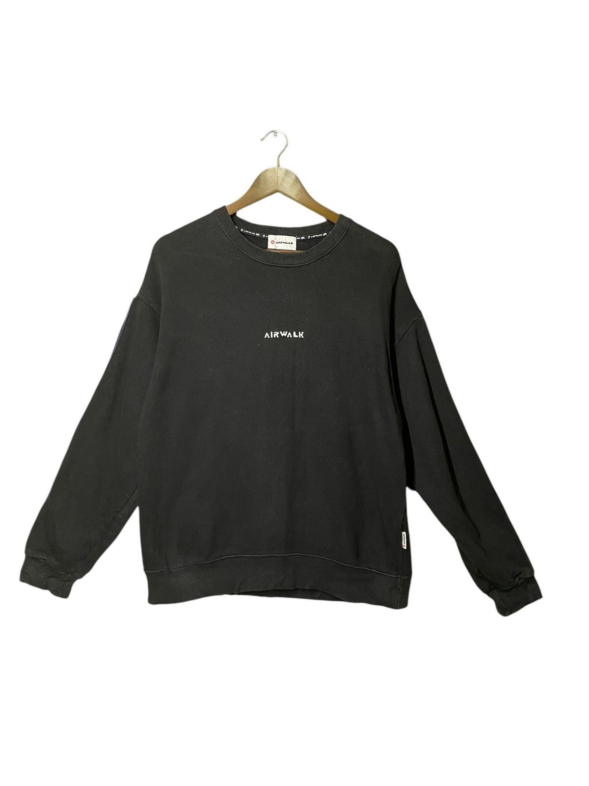 Airwalk × Vintage Vintage airwalk embroidered small logo crewneck sweatshirt Size US M / EU 48-50 / 2 - 1 Thumbnail