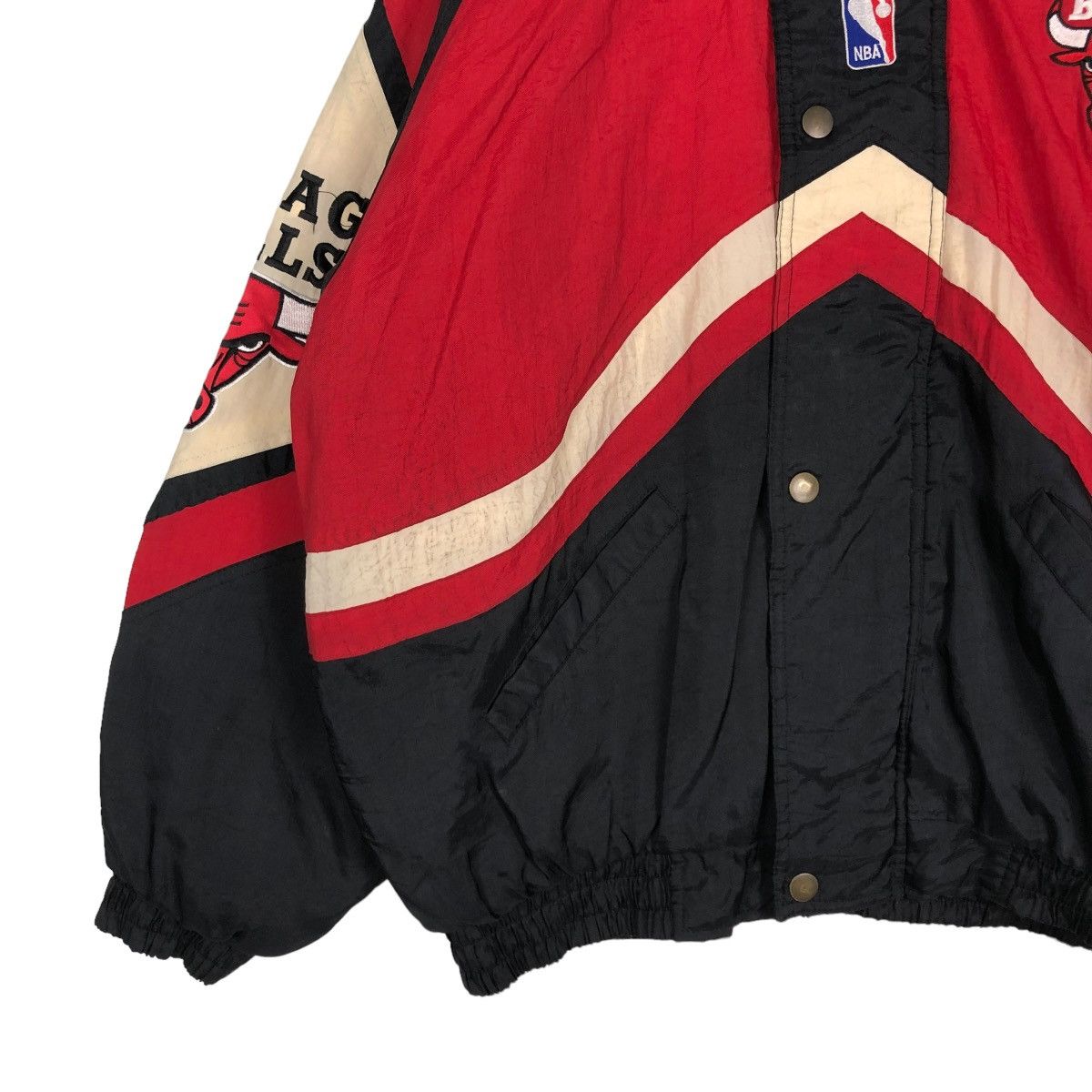 NBA 🔥VINTAGE BOMBER JACKET NBA STARTER CHICAGO BULLS BIG LOGO Size US L / EU 52-54 / 3 - 4 Thumbnail