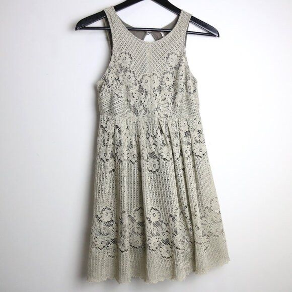 Free People Free People Rocco Stone Floral Lace Overlay Keyhole Dress Size XS / US 0-2 / IT 36-38 - 1 Thumbnail
