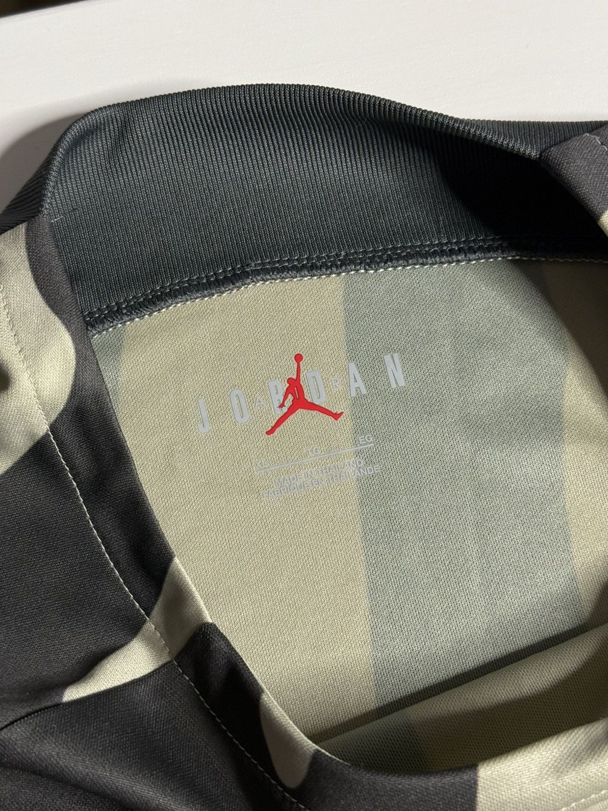 Jordan Brand Air Jordan x PSG Kit “Camo” [XL] BRAND NEW Size US XL / EU 56 / 4 - 4 Thumbnail