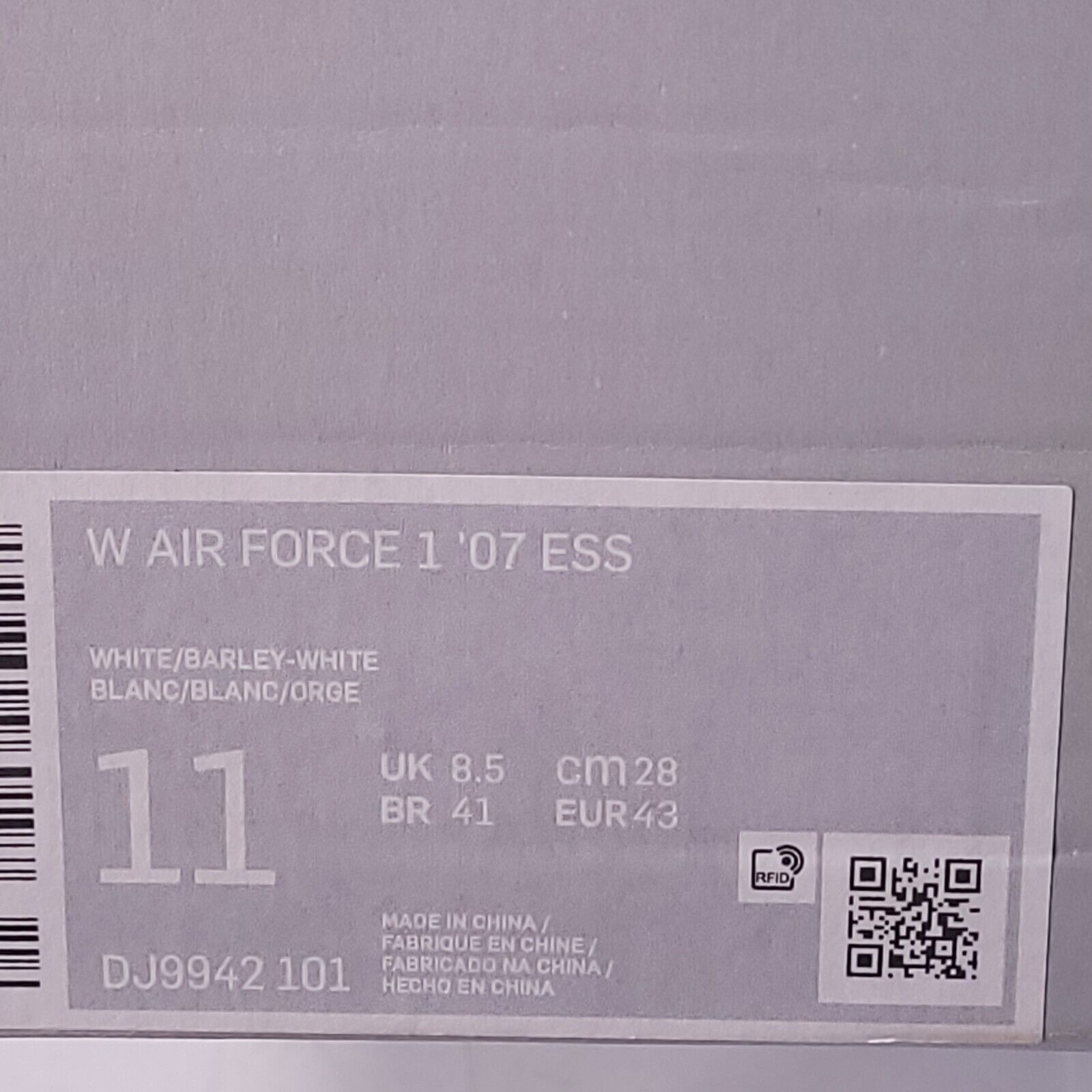 Nike Nike Air Force 1 '07 ESS Shoe Women Size 11 DJ9942-101 White Size US 11 / IT 41 - 9 Thumbnail