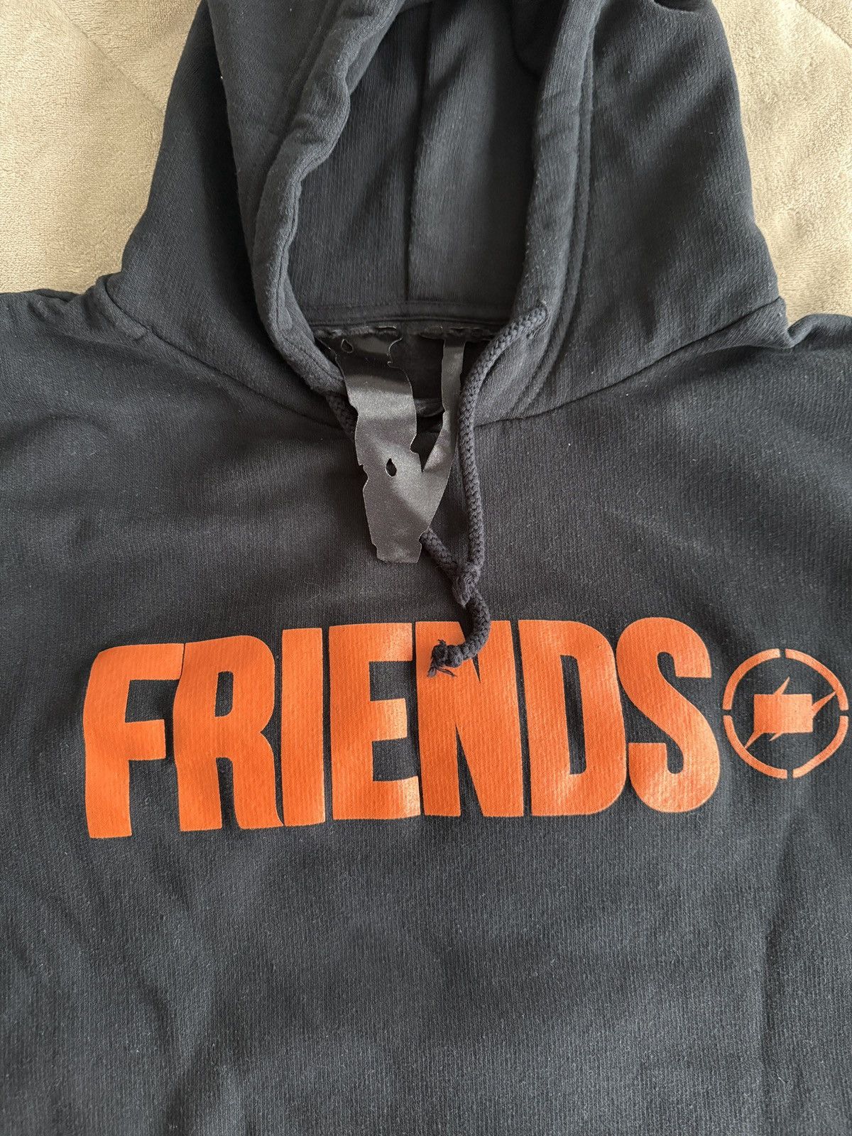 Fragment Design × Vlone Vlone x Fragment “Friends” Hoodie XXL Size US XXL / EU 58 / 5 - 3 Thumbnail