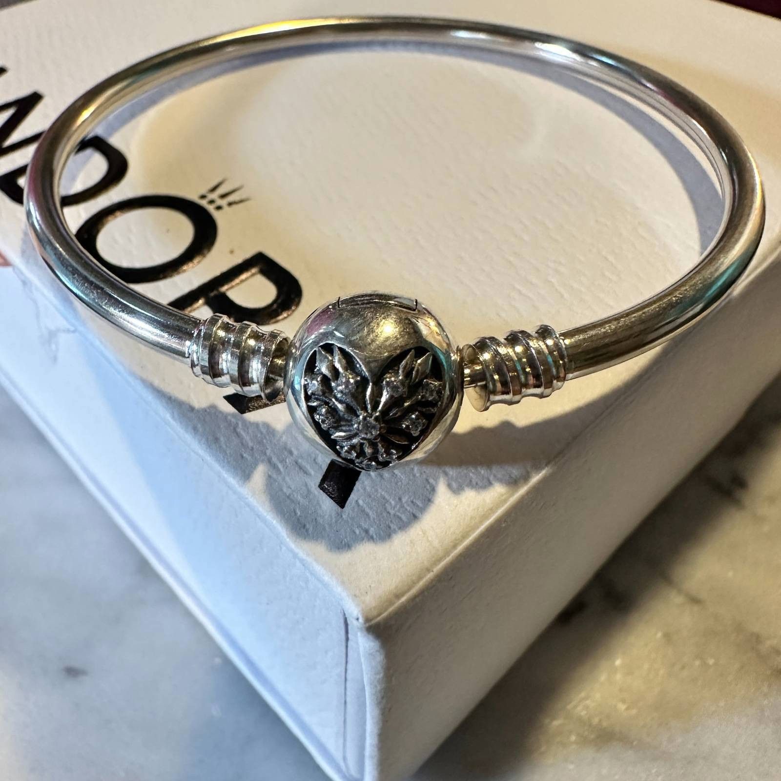 pandora Authentic Pandora Retired Winter Wonderland "YOU MELT MY HEA Size ONE SIZE - 1 Thumbnail