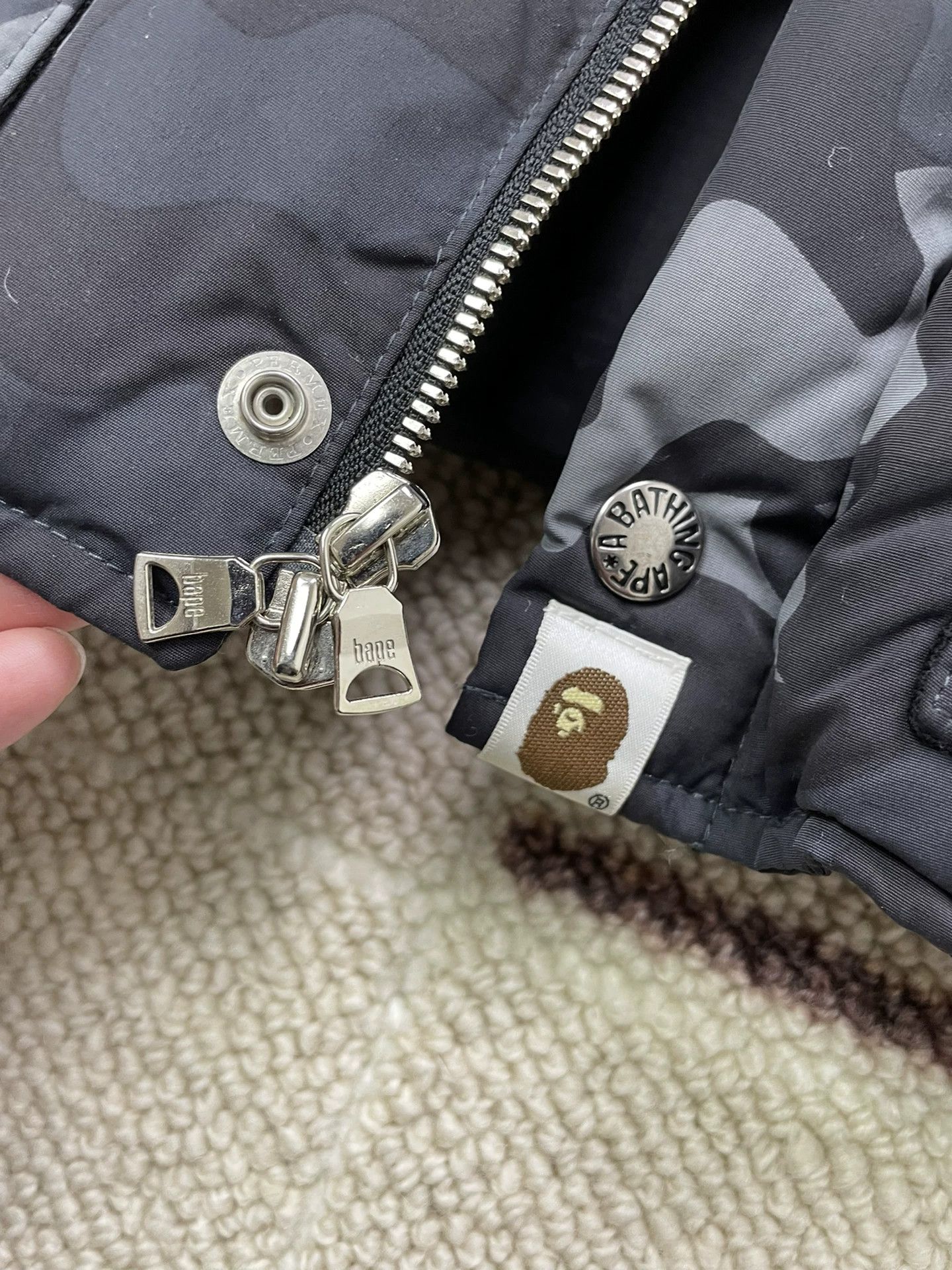 Bape BAPE 1ST CAMO Black Camo Down Jacket S Near Mint Size US S / EU 44-46 / 1 - 5 Thumbnail
