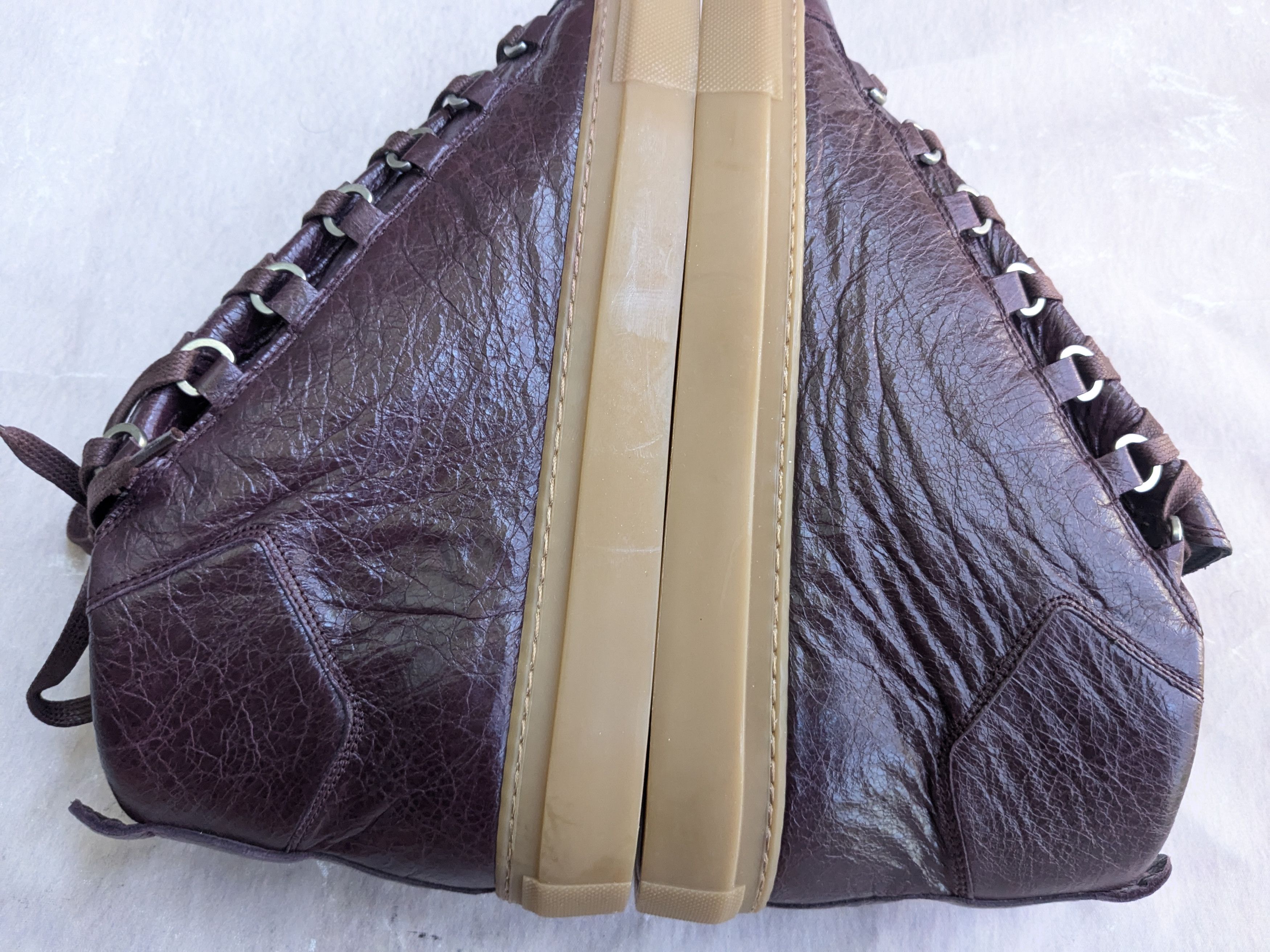 Balenciaga Balenciaga Arena Sneakers Burgundy Gum 9 High Tops Size US 9 / EU 42 - 9 Thumbnail