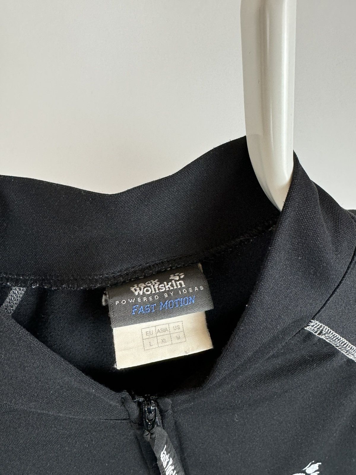 Jack Wolfskin Vintage Jack Wolfskin Cycling Jersey Made in Portugal Size US L / EU 52-54 / 3 - 3 Thumbnail
