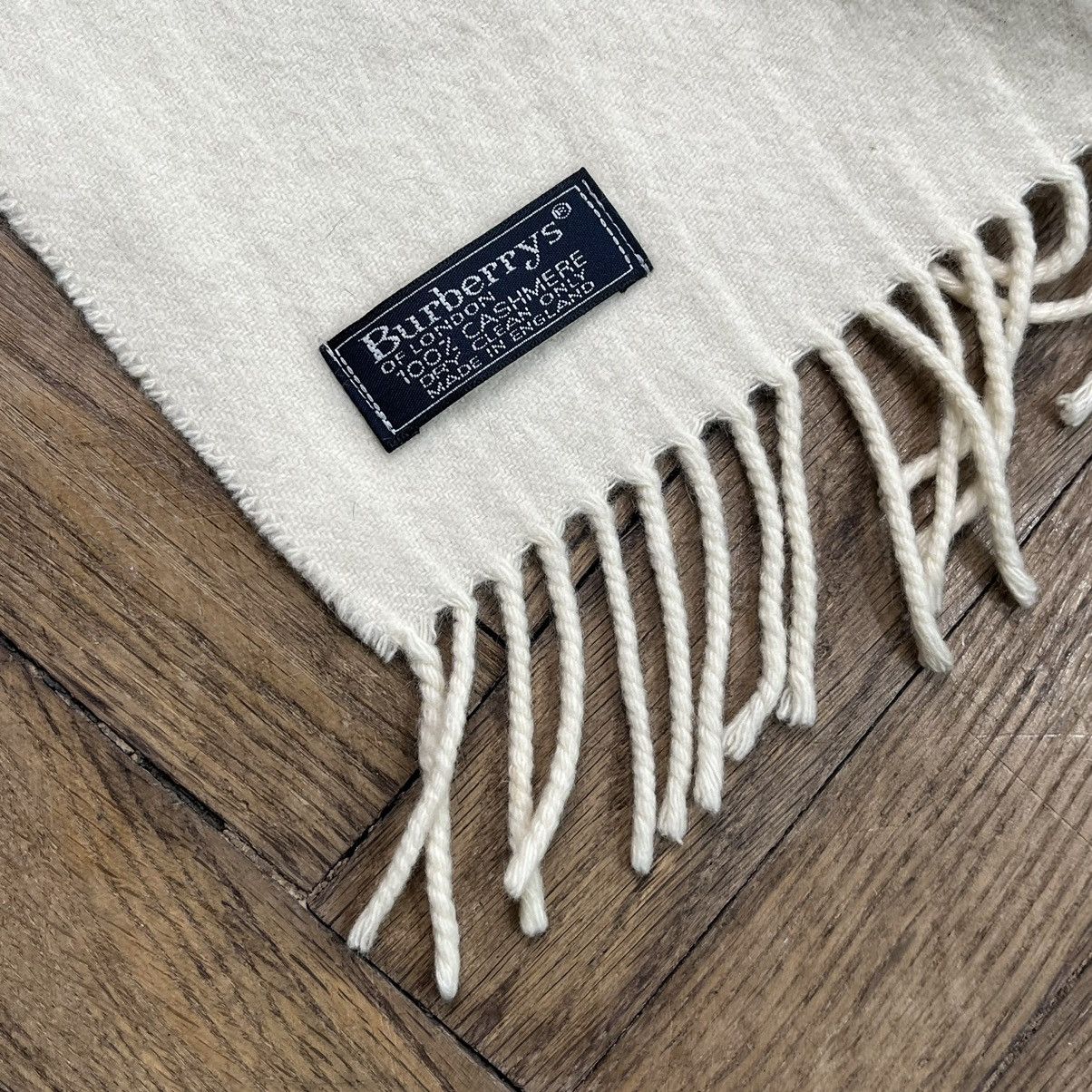 Burberry × Vintage Burberrys Vintage Cashmere Scarf Size ONE SIZE - 3 Thumbnail