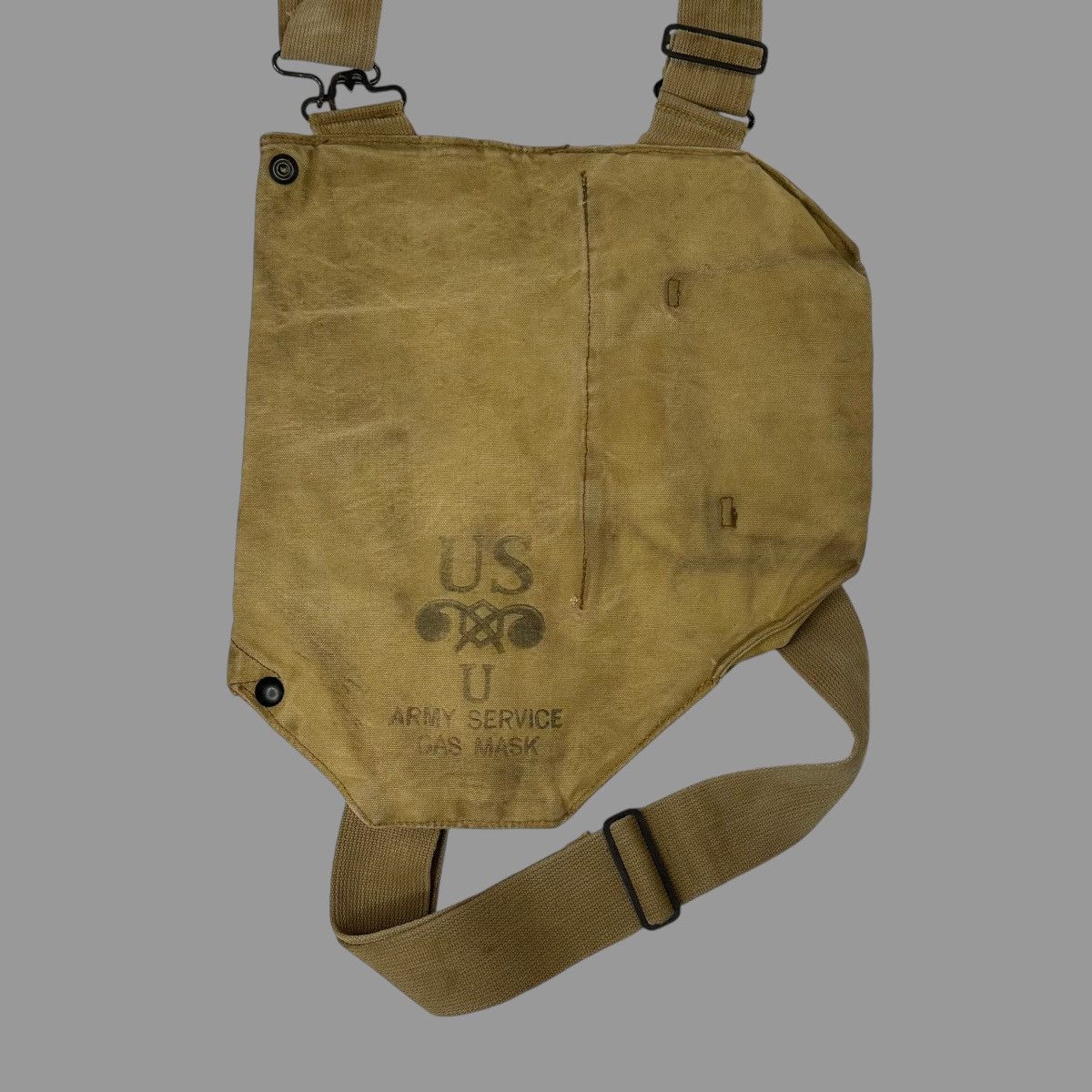 Vintage Vintage ww2 gas mask bag Size ONE SIZE - 3 Thumbnail