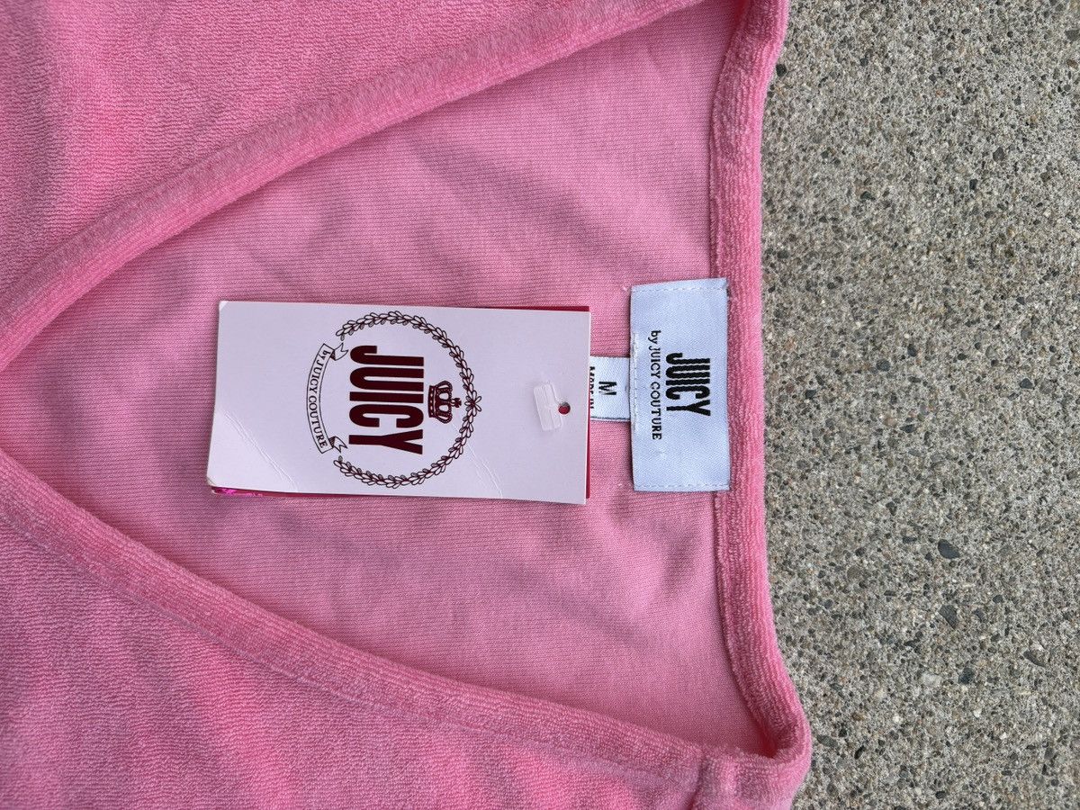 Juicy Couture × Juicy Couture Jeans × Vintage Vintage Y2K Juicy Couture Pink Cropped Terry Cloth Top Sz. M Size M / US 6-8 / IT 42-44 - 3 Thumbnail