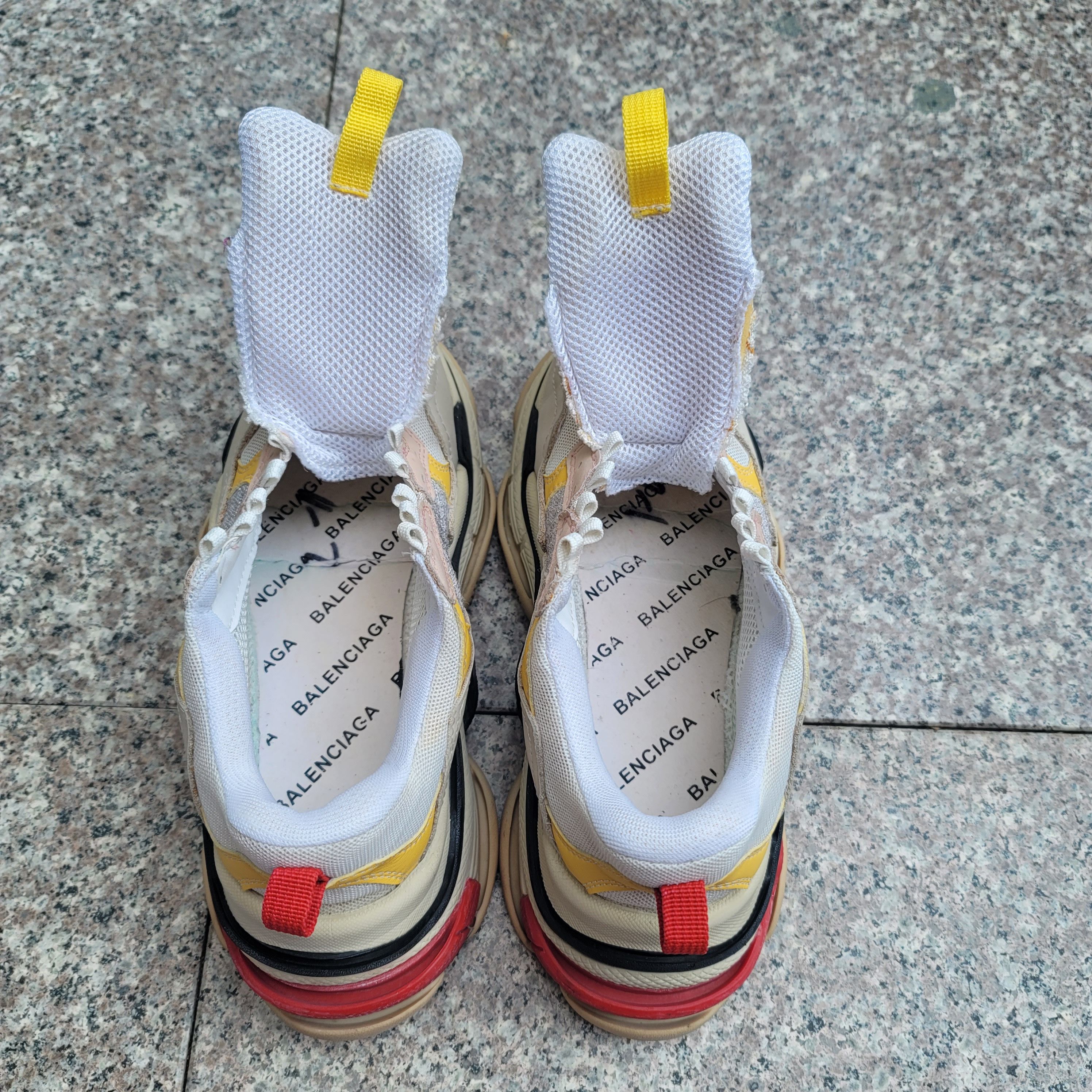 Balenciaga Balenciaga Triple S shoes Size US 6 / IT 36 - 12 Thumbnail
