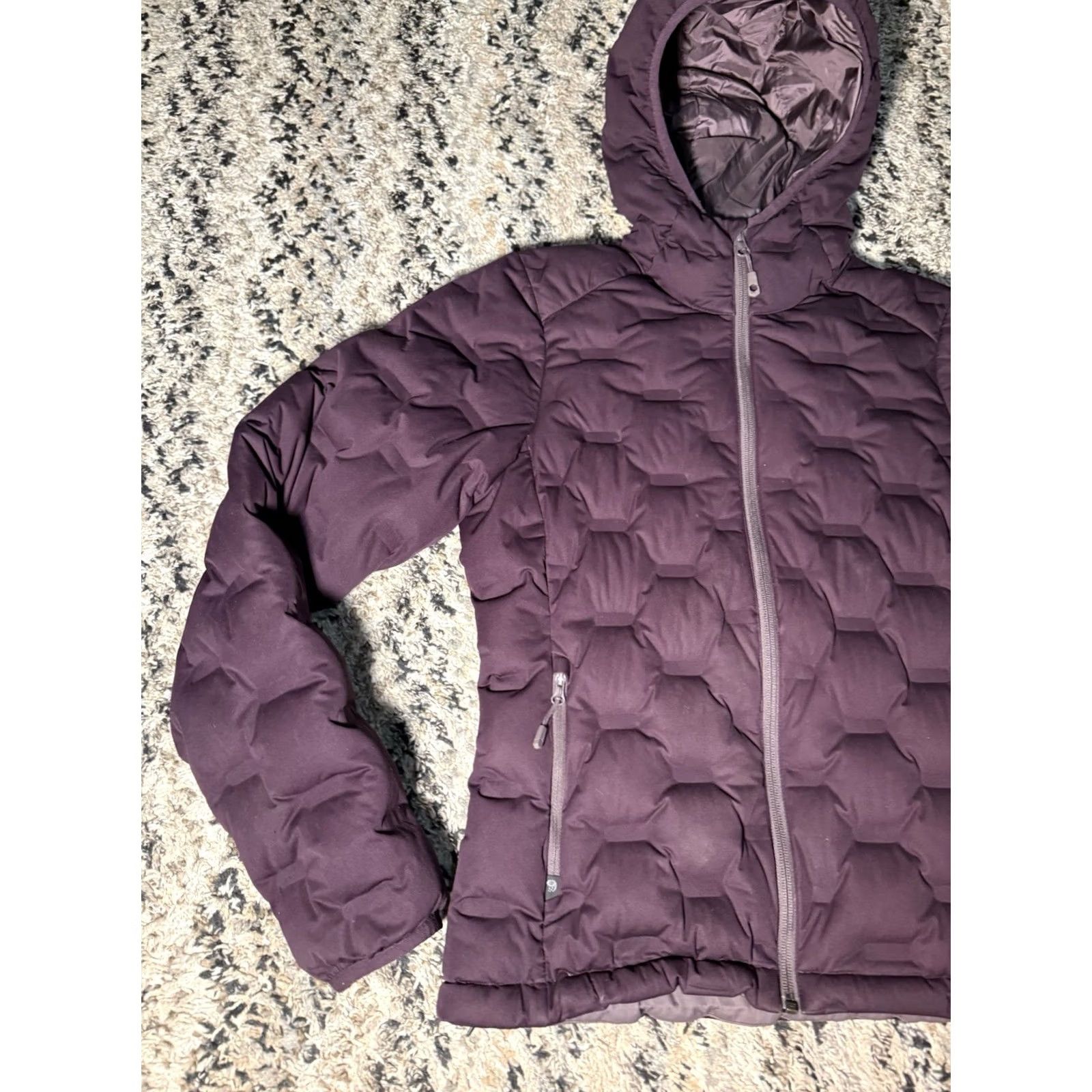 Mountain Hardwear VINTAGE Mountain Hardwear stretch down jacket Womens XS Deep Purple Plum Hooded Puffer Size XS / US 0-2 / IT 36-38 - 3 Thumbnail