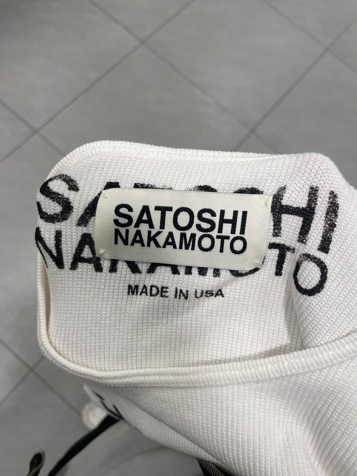 Satoshi Nakamoto Satoshi Nakamoto White Logo Thermal S Size US S / EU 44-46 / 1 - 3 Thumbnail
