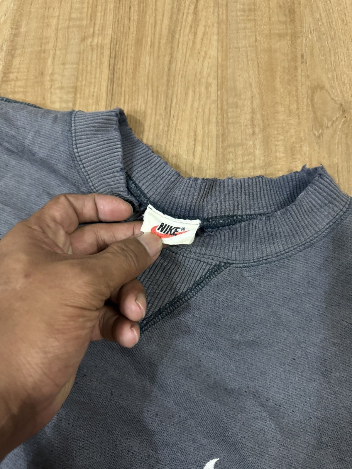Nike × Vintage VINTAGE DISTRESSED NIKE SWEATSHIRT Size US L / EU 52-54 / 3 - 3 Thumbnail