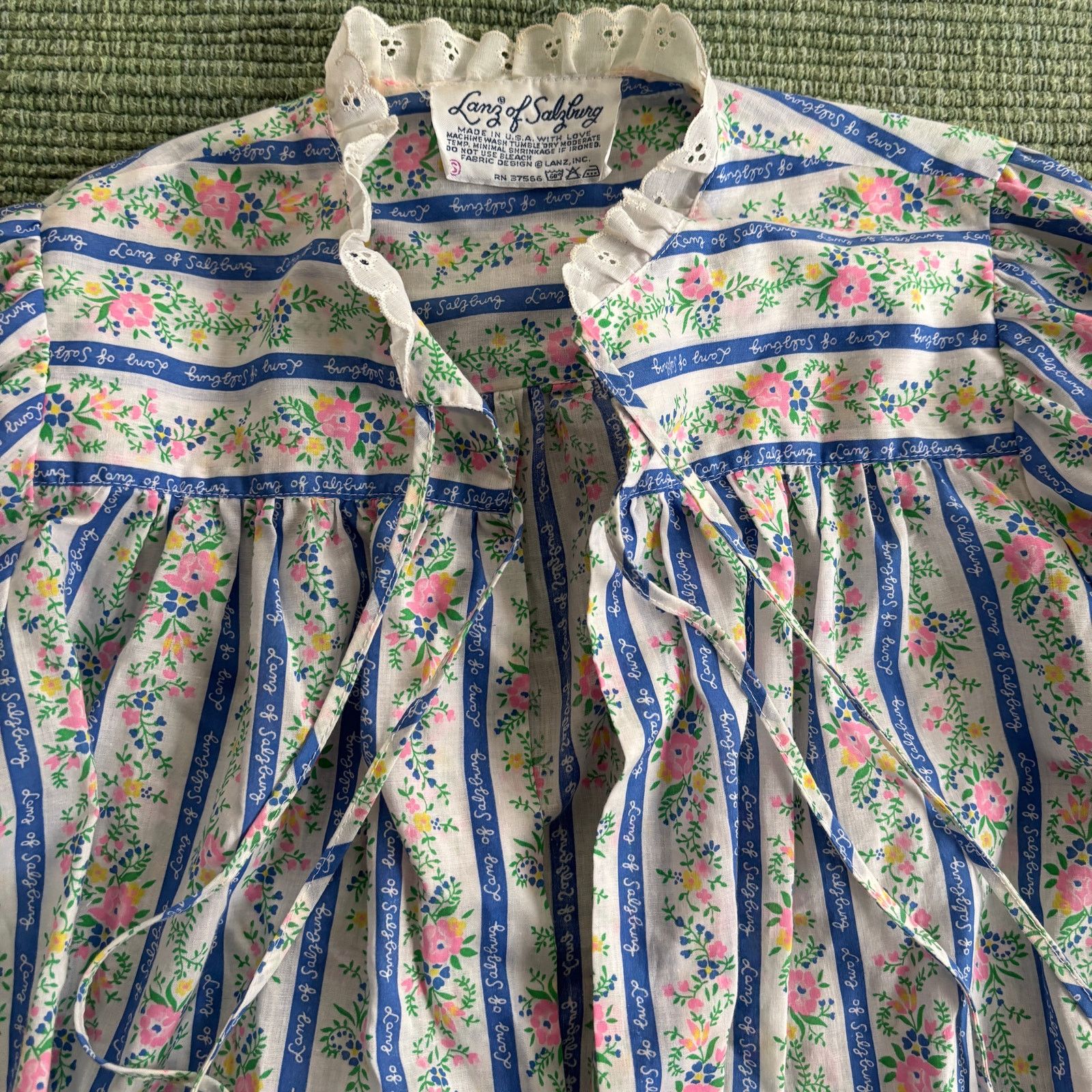 Vintage Vintage 70s Lanz of Salzburg frilly patterned long sleeve Size US M / EU 48-50 / 2 - 2 Thumbnail