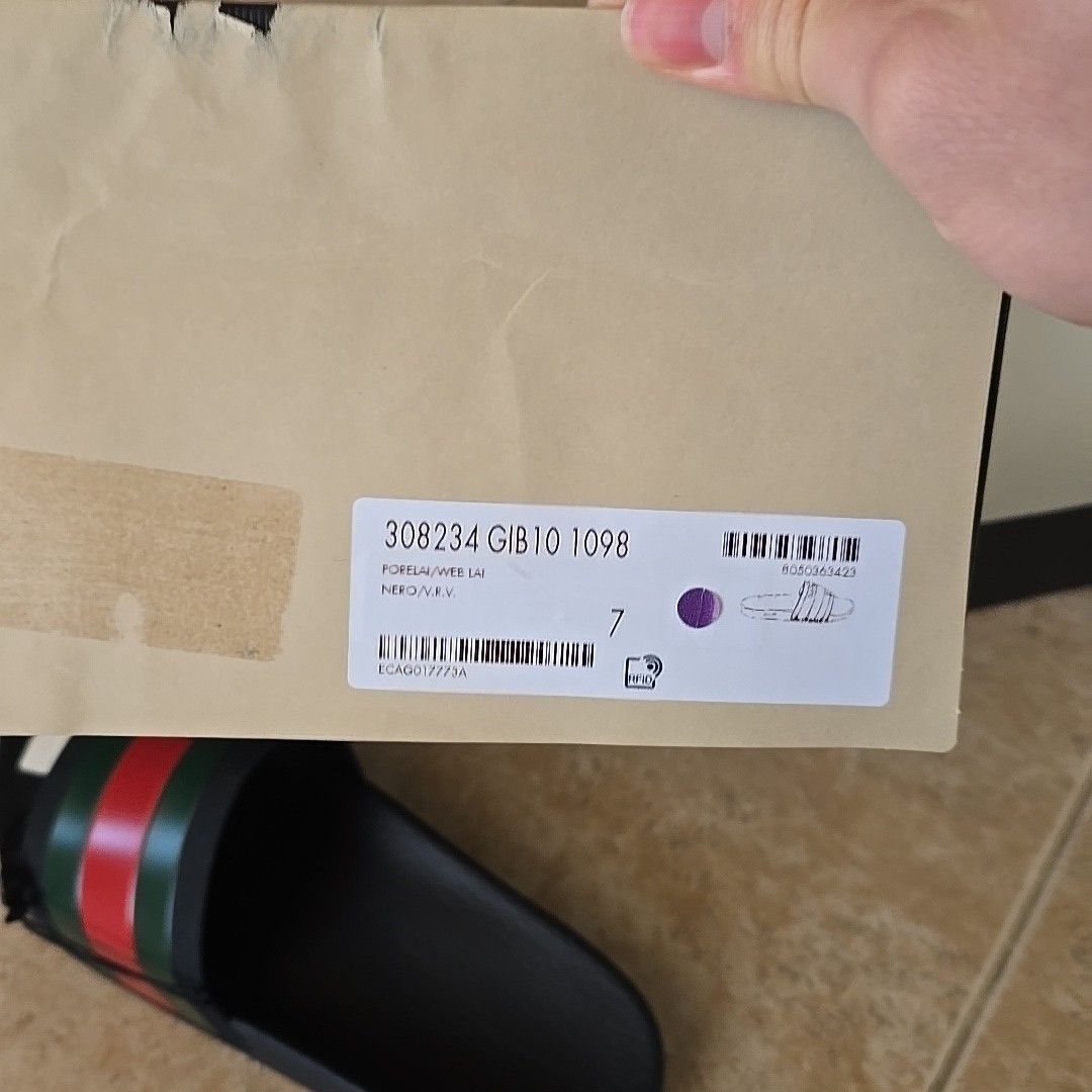 Gucci Gucci slide Size US 7 / EU 40 - 10 Thumbnail