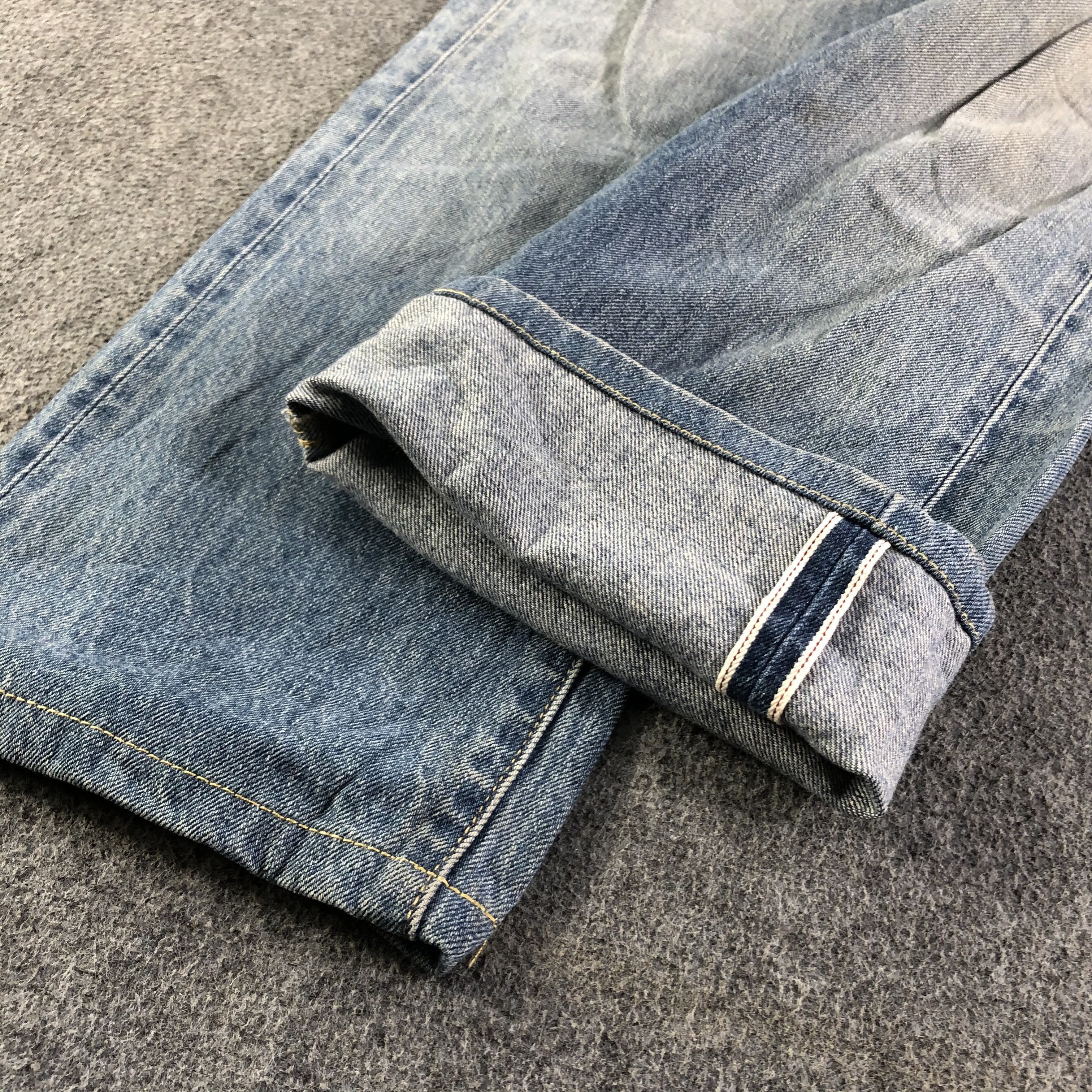 Uniqlo Light Wash Uniqlo Redline Jeans-J2941 Size US 33 - 5 Thumbnail