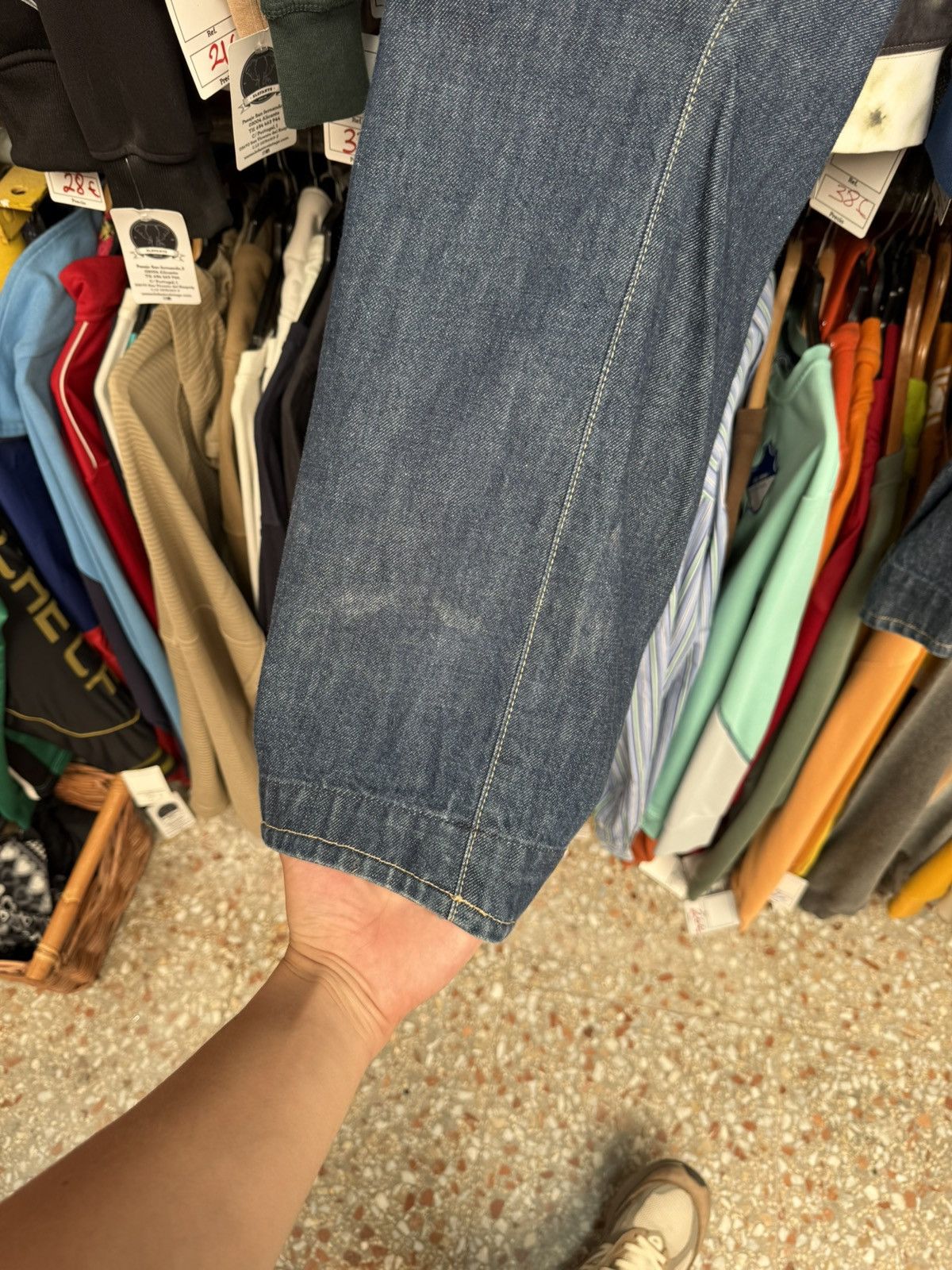 Levi's Vintage Levis Engineered Cinch Back Loose Fit Denim Jeans Size US 32 / EU 48 - 25 Thumbnail
