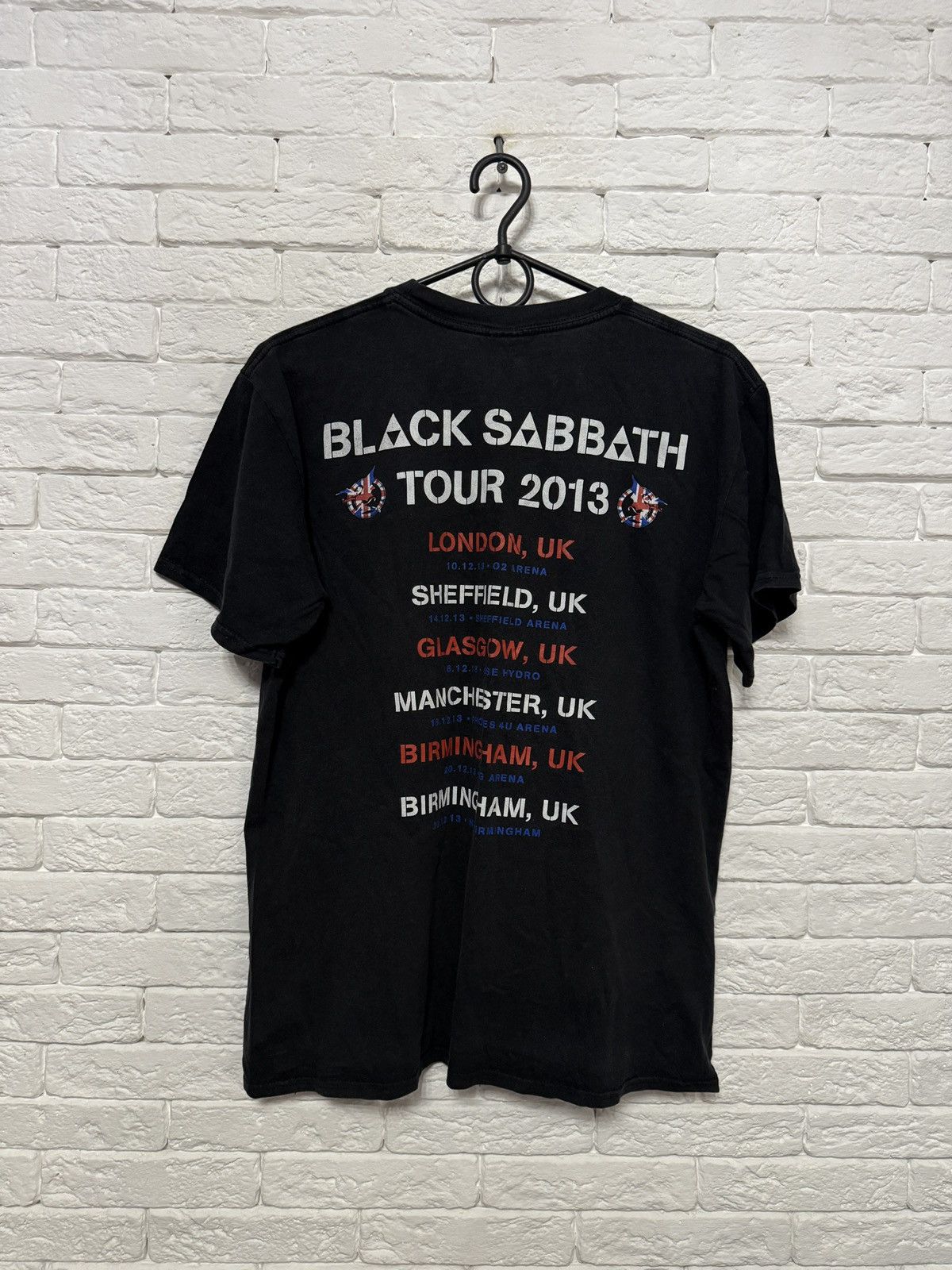 Gildan Black Sabbath UK Tour T-shirt 2013 Merch Band Tee Size US L / EU 52-54 / 3 - 4 Thumbnail