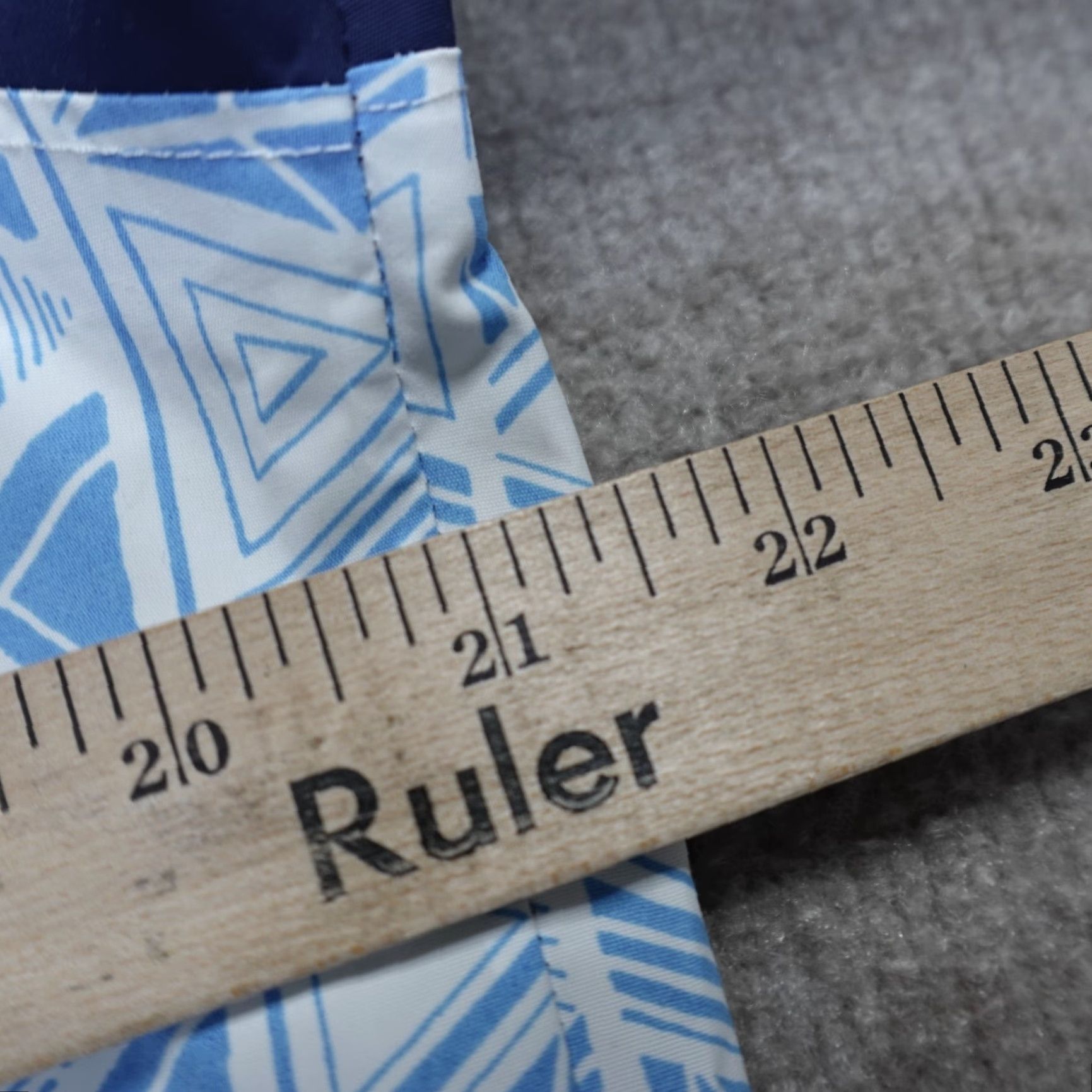Chubbies Chubbies Jacket Windbreaker M Blue Zip Hooded Waterproof Nylon Full Zip Shell Men Medium States WINDBREAKER - Size US M / EU 48-50 / 2 - 6 Thumbnail
