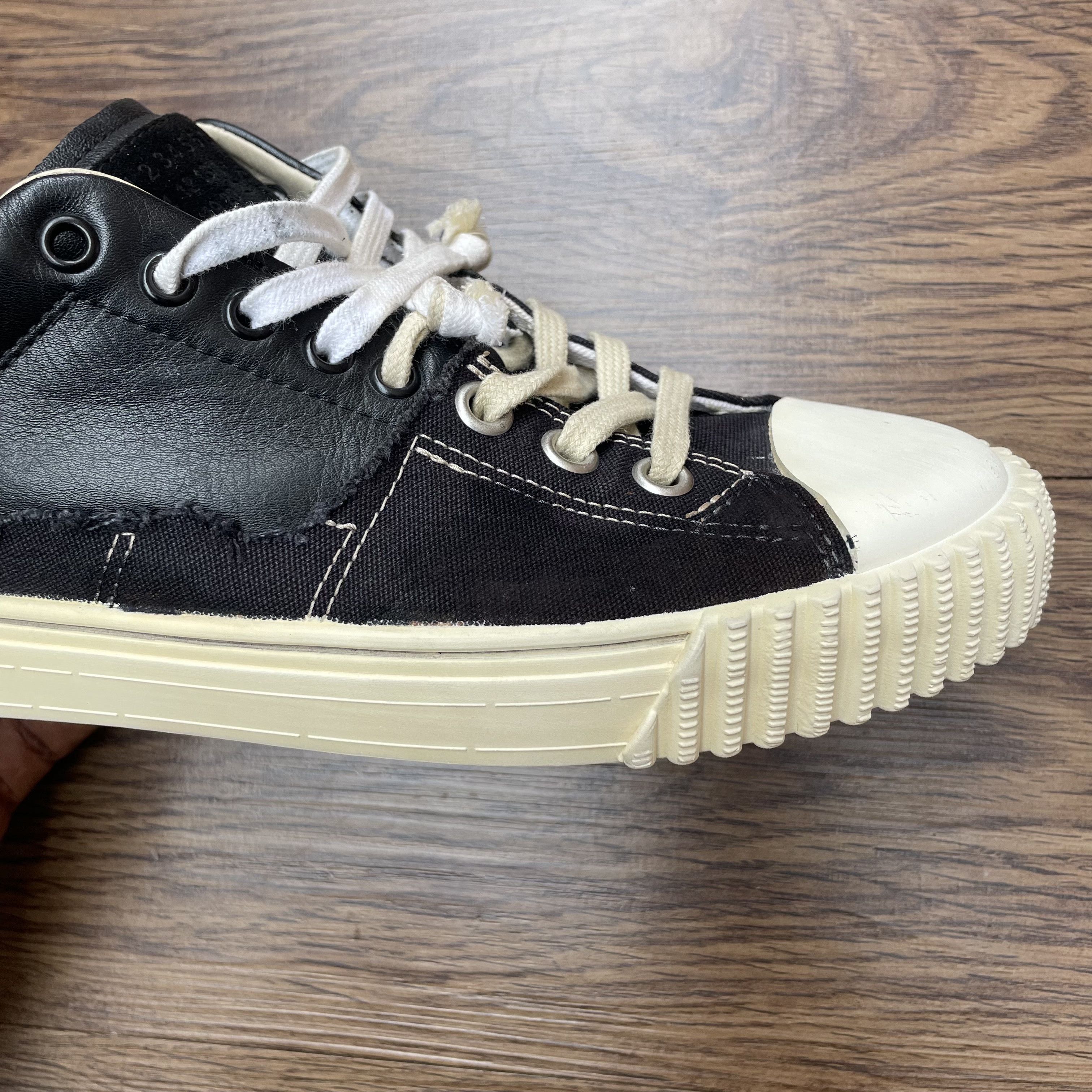 Maison Margiela Maison Margiela New Evolution Hybrid Sneakers Size US 8 / EU 41 - 20 Thumbnail