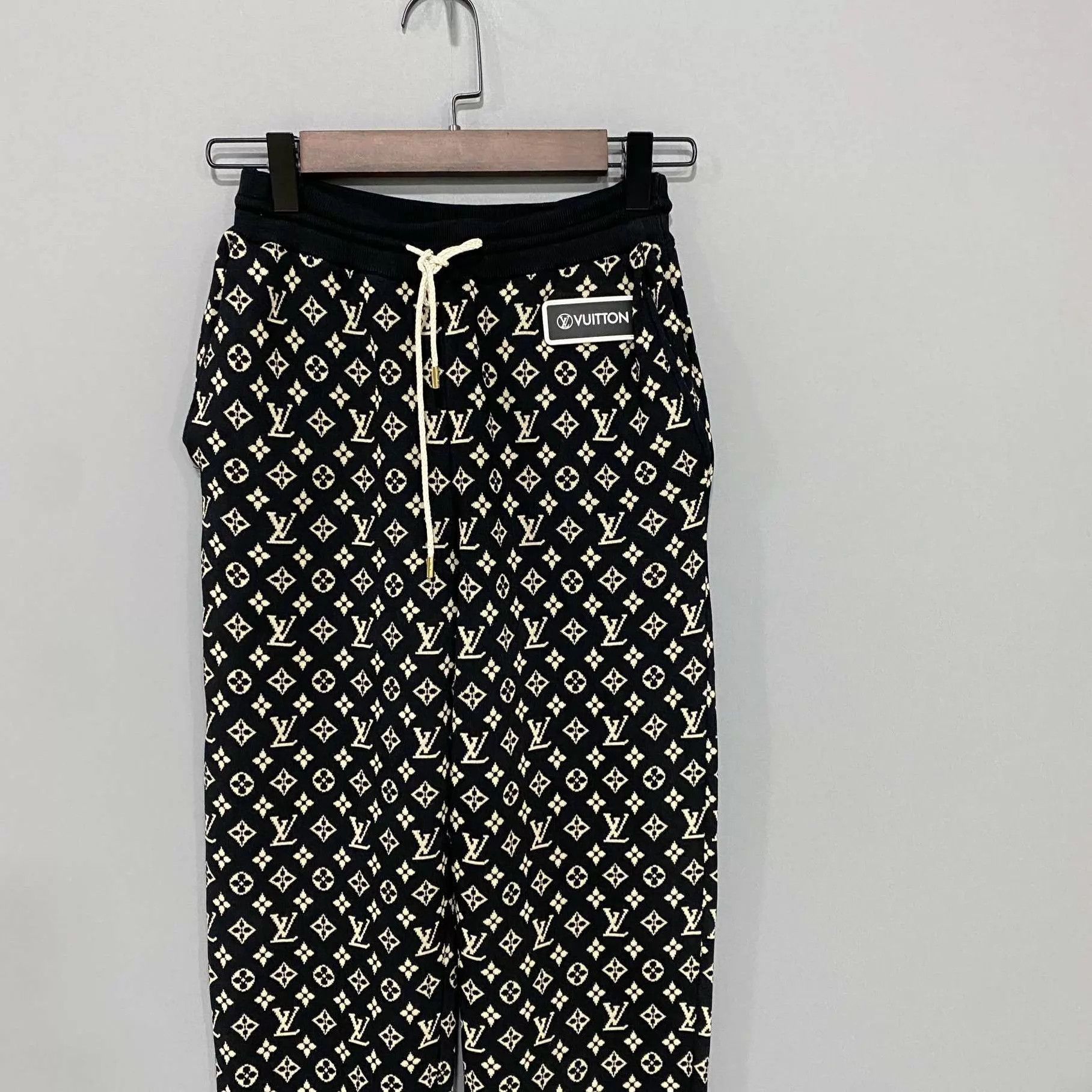 Louis Vuitton LV Monogram Knit Black Pants XS Size US 27 - 2 Thumbnail