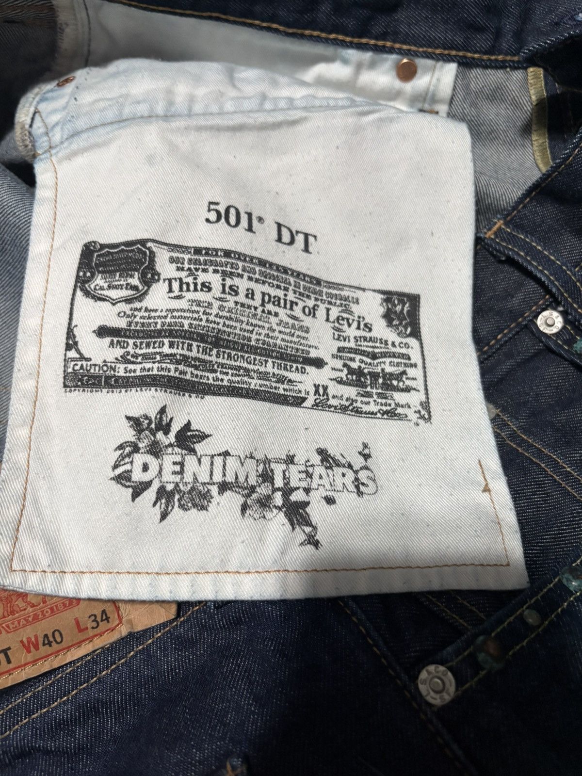 DENIM TEARS DENIM TEARS X Levis Dark Blue Rhinestones Jeans Size US 40 / EU 56 - 5 Thumbnail