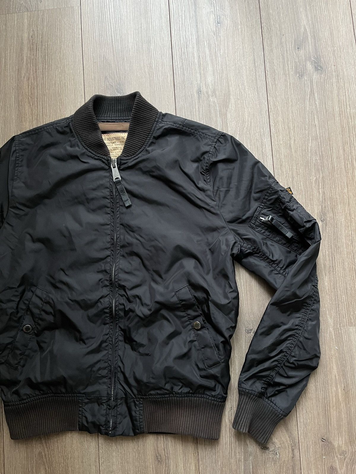 Alpha Industries Stunning Alpha Industries bomber Jacket 🚀 🌙 Size US S / EU 44-46 / 1 - 2 Thumbnail
