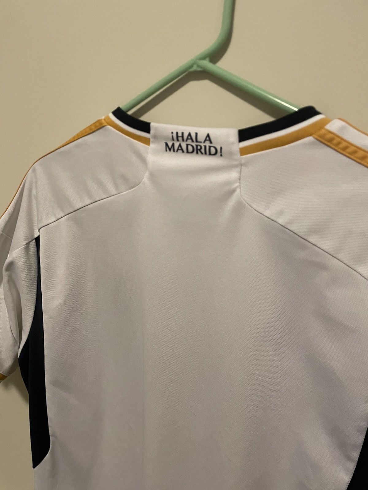Other Adidas Real Madrid Soccer Jersey Size US L / EU 52-54 / 3 - 3 Thumbnail