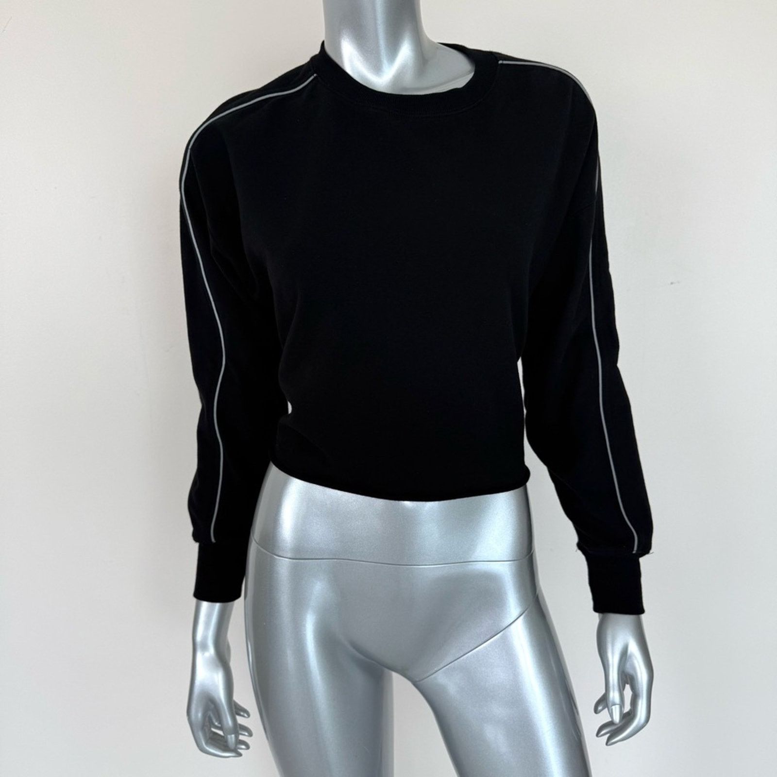 Good American Good American women sweatshirt size 0 or XS Size XS / US 0-2 / IT 36-38 - 1 Thumbnail