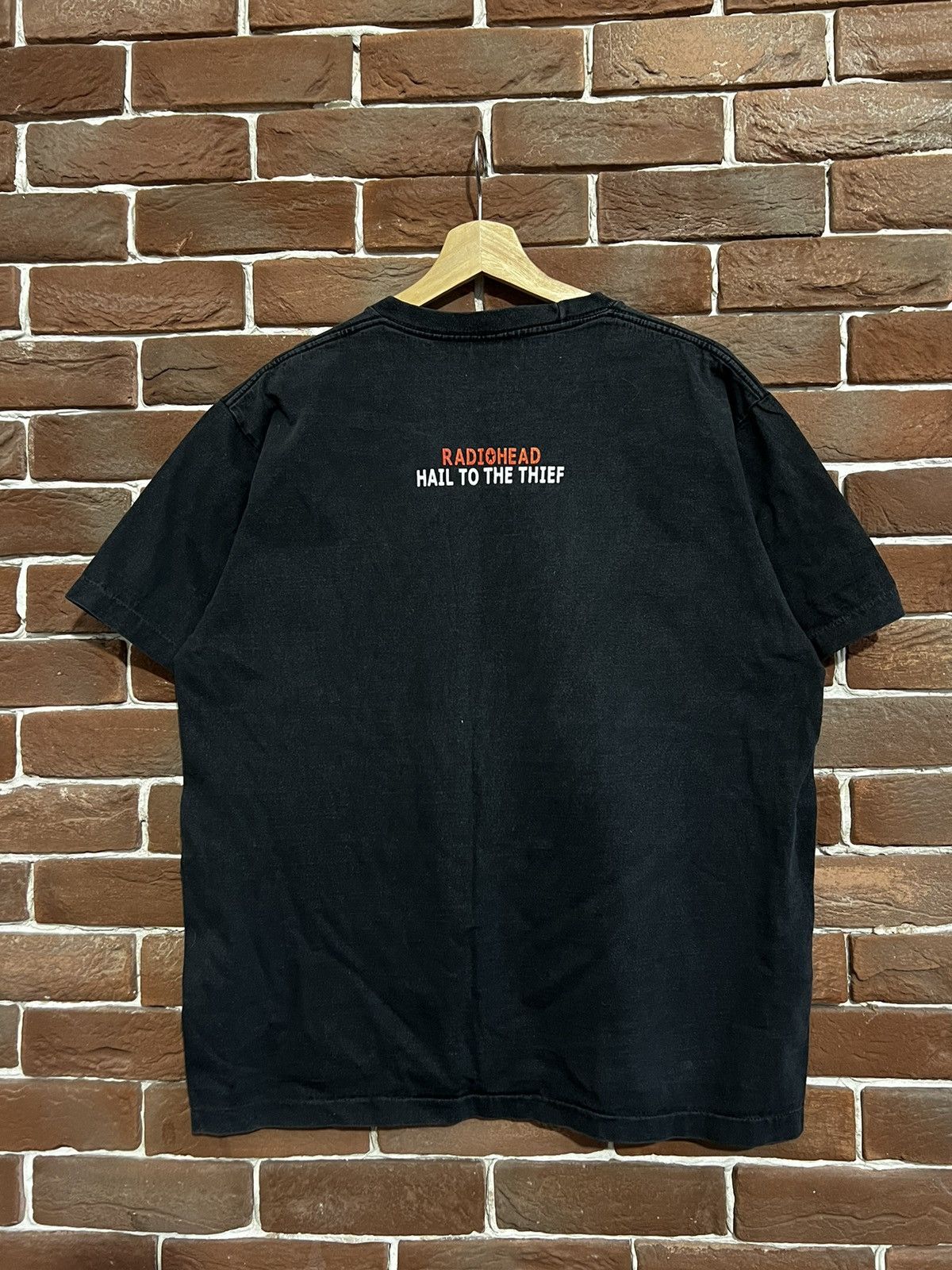 Band Tees Rare Vintage 00s Radiohead Hail To Thief Tshirt Rock Band L Size US L / EU 52-54 / 3 - 2 Thumbnail